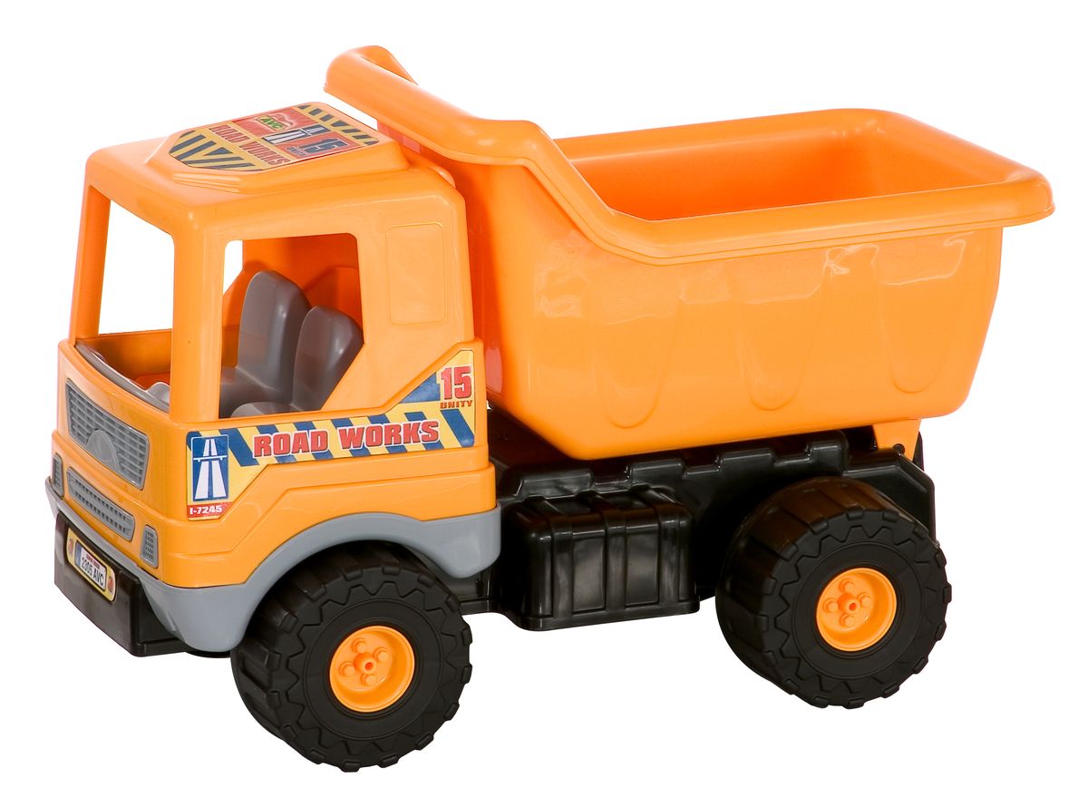 G.B. Fabricantes Игрушка Грузовик01/5164 G.B. Fabricantes Игрушка Грузовик01/5164Миленький грузовичок, произведенный компанией «AVC» — это простая игрушка, которая хорошо подойдет для детей самого маленького возраста, так как в ней напрочь отсутствуют острые элементы, способные травмировать малыша. Материал, использованный при изготовлении столь чудной машинки, не имеет токсичных веществ. Каждая модель проходит тщательную проверку перед тем, как выйти в продажу. Грузовичок длиной в 52 сантиметра является оптимальным вариантом для перевозки различных грузов (камушки, палочки и т.д.). Кроме того модель оснащена большими колесами, что обеспечит комфортную поездку по просторной песочнице, если вашему ребенку захочется там поиграть. Грузовичок не станет буксовать и не застрянет в какой-нибудь ямке. Игрушка обладает особой прочностью. Не стоит опасаться, что она развалится в руках после несколько дней эксплуатации. Данная игрушка выполнена в ярком желтом цвете. Такой подарок доставит малышу множество увлекательных часов.