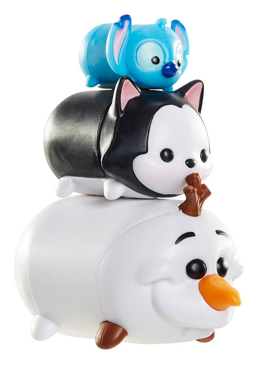 Tsum Tsum Набор фигурок Стич Фигаро Олаф980080_164/120/178 Tsum Tsum Набор фигурок Стич Фигаро Олаф980080_164/120/178Tsum Tsum - это небольшие коллекционные фигурки, изображающие различных персонажей детских мультфильмов Дисней. Они очень яркие, качественно сделаны и выглядят весьма привлекательно. В набор входят 3 фигурки разных размеров. Отличительной особенностью игрушек является то, что их можно сцеплять друг с другом, усаживая на спины - таким образом, у вас получится подобие оригинальной башенки. Соберите целую коллекцию фигурок! В наборе фигурки под номерами 164, 120, 178.