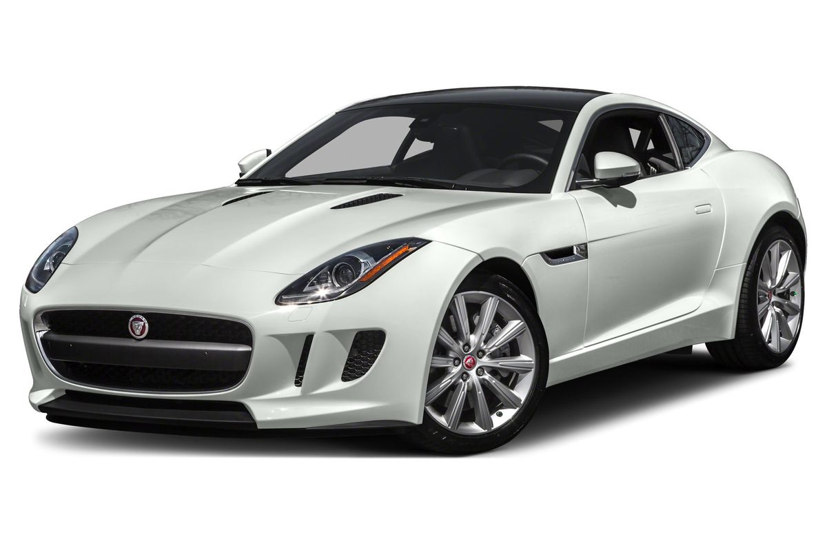 Welly Модель автомобиля Jaguar F-Type Coupe43699 Welly Модель автомобиля Jaguar F-Type Coupe43699Модель автомобиля Welly Jaguar F-Type Coupe - отличный подарок как ребенку, так и взрослому коллекционеру. Благодаря броской внешности, а также великолепной точности, с которой создатели этой модели масштабом 1:34 передали внешний вид настоящего автомобиля, модель станет подлинным украшением любой коллекции авто. Машина будет долго служить своему владельцу благодаря металлическому корпусу с элементами из пластика. Дверцы и отсек двигателя машины открываются, шины обеспечивают отличное сцепление с любой поверхностью пола. Модель автомобиля Welly Jaguar F-Type Coupe обязательно понравится вашему ребенку и станет достойным экспонатом любой коллекции.