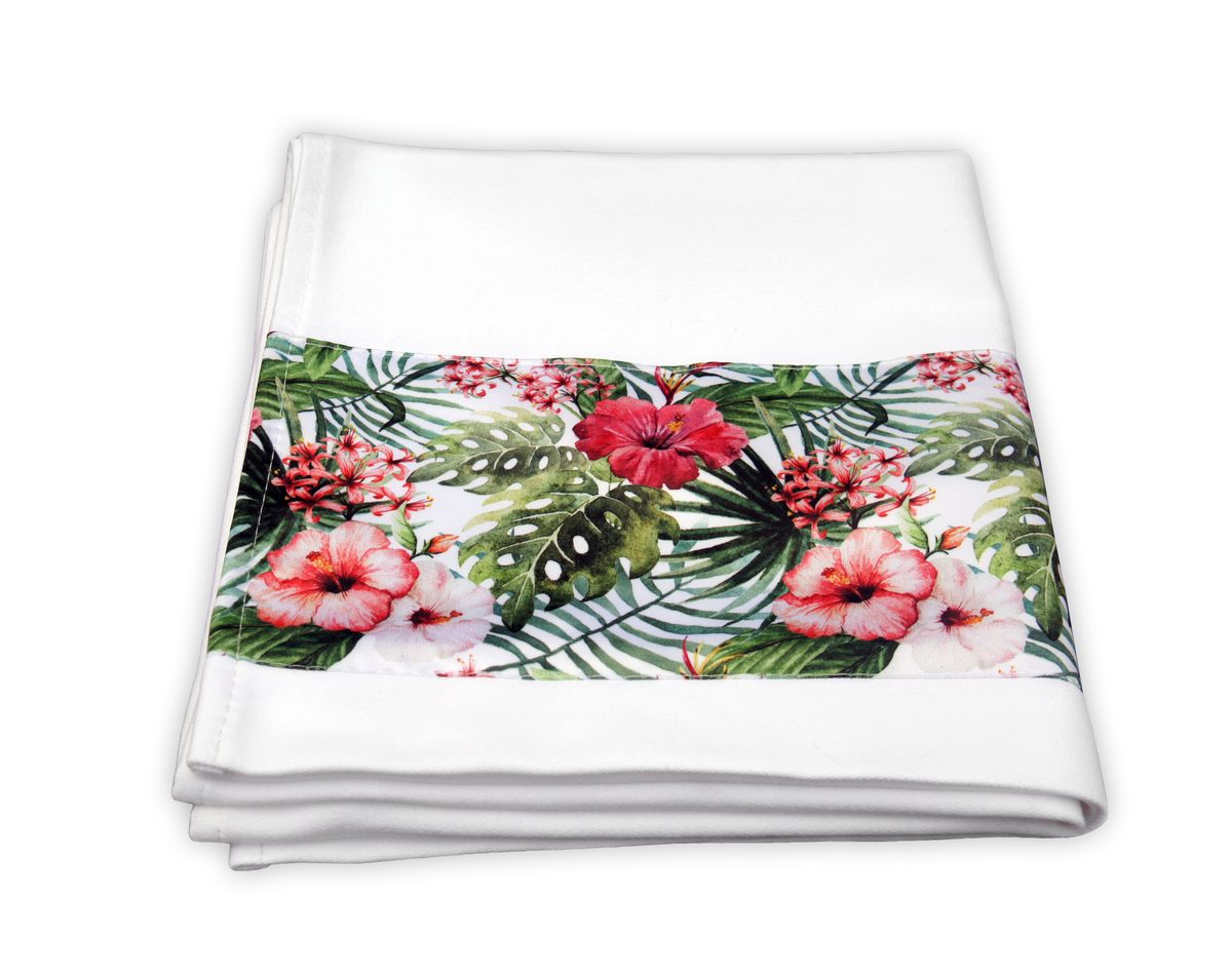Рушник GiftnHome Тропики, 45 х 74 смTWL - Тропики Рушник GiftnHome Тропики, 45 х 74 смTWL - ТропикиРушник изготовлен из натурального материала Молескин - прочная хлопчатобумажная ткань, очень приятная и мягкая на ощупь! Декор выполнен из атласа(искусственный шелк)