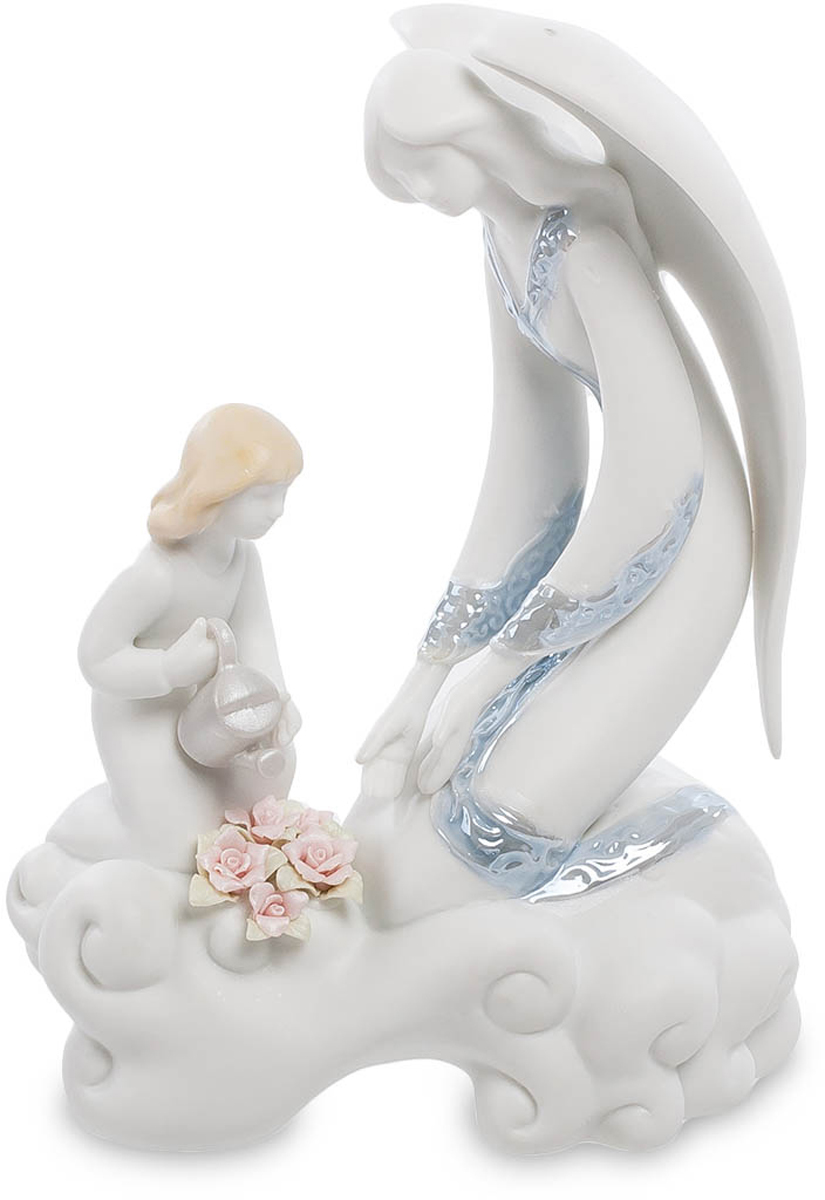 Фигурка Pavone Ангел-хранитель. CMS-17/11CMS-17/11 Фигурка Pavone Ангел-хранитель. CMS-17/11CMS-17/11Фигурка Ангел-хранитель (Pavone) Существуют такие вещи, глядя на которые невозможно понять, дорогое ли это произведение искусства или же обычная безделушка из сувенирной лавки. Фарфоровая фигурка Ангел-хранитель относится как раз к таким. Невероятно тонкая работа, идеальное сочетание пропорций и форм, отлично подобранная цветовая гамма. Если не являться специалистом, то эту вещь легко можно принять за очень дорогую и коллекционную. Такой подарок будет выгодно смотреться абсолютно по любому поводу, и будет очень приятен владельцу, дом которого он украсит.