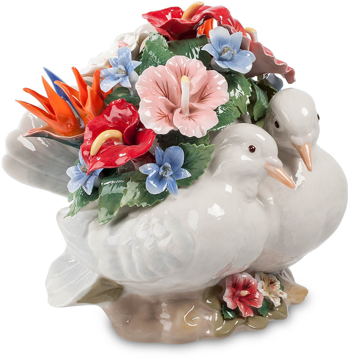 Музыкальная фигурка Pavone Голуби. CMS-15/40CMS-15/40 Музыкальная фигурка Pavone Голуби. CMS-15/40CMS-15/40Музыкальная фигурка Голуби (Pavone) Два белых голубка сидят рядом. Это явно влюбленная пара, по крайней мере, более крупный голубь посматривает на свою возлюбленную немного искоса, призывно и ожидающе. Но оба голубя служат в роли основы для размещения на их спинах роскошной цветочной композиции. Каких только цветов здесь нет! Красные и нежно-розовые, голубые и оранжевые разных сортов, оттененные темной зеленью листвы. Этот невянущий букет смотрится прекрасно, но впечатление от композиции может дополнить еще и музыка – это ведь музыкальная фигурка, и надо всего лишь завести механизм ключиком в нижней части.