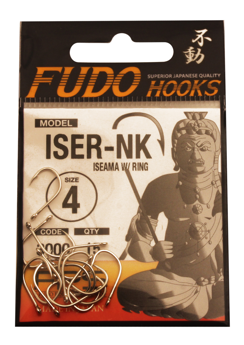 Крючок Fudo Iseama W/Ring, №4 NK (3000), 15 шт13448 Крючок Fudo Iseama W/Ring, №4 NK (3000), 15 шт13448Рыболовные крючки FUDO, производства Японии, являют собой сочетание лучших материалов , лучших технологий и наилучших человеческих навыков. Основными характеристиками крючков являются : 1 ) оптимальная форма -с точки зрения максимального улова. 2) Экстремальный заточка крюка , которая сохраняется при длительной ловле. 3) Отличная эластичность, что позволяет им противостоять деформации. 4) Общая коррозионная стойкость в процессе производства , благодаря нескольким патентам в области металлургии и производства техники. Сталь с управляемым содержания углерода -это те материалы, которые применяются в производстве крючков. Эти материалы, в виде калиброванной проволоки ,изготавливаются исключительно для инжиниринговой службы FUDO . После чего, крючок подвергается двум различным методом для заточки : механическим и химическим. Во время заточки, уровень остроты контролируется онлайн , что в итоге приводит к идеальному повторению всей серии. Прочность крючка реализуется через печи , где...