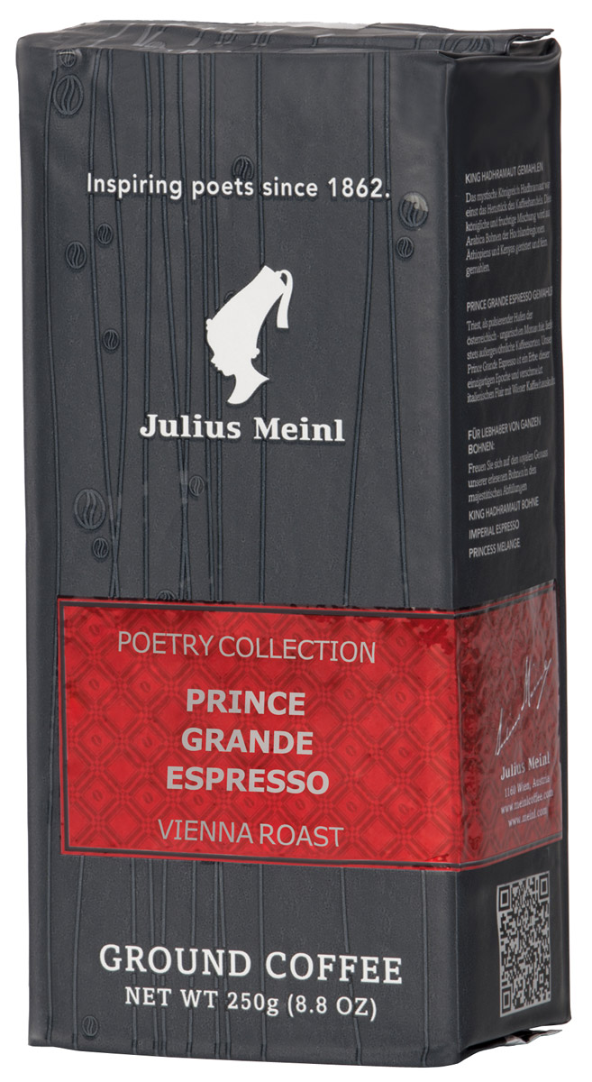 Julius Meinl Гранд Эспрессо кофе молотый, 250 г79563 Julius Meinl Гранд Эспрессо кофе молотый, 250 г79563Молотый кофе Julius Meinl Grande Espresso представляет собой безупречно обжаренный кофе тонкого помола с крепким шоколадным ароматом. Роскошная смесь, выполненная по итальянскому рецепту из 100% арабики, предназначена для использования в домашних эспрессо-машинах. Средняя обжарка зерен придает напитку отменно сбалансированный, мягкий вкус. Из смеси получается восхитительный кофе латтэ-маккиато с нежной текстурой. Австрийский кофе фасуется в металлизированную вакуумную упаковку, гарантирующую сохранность всех вкусовых качеств.