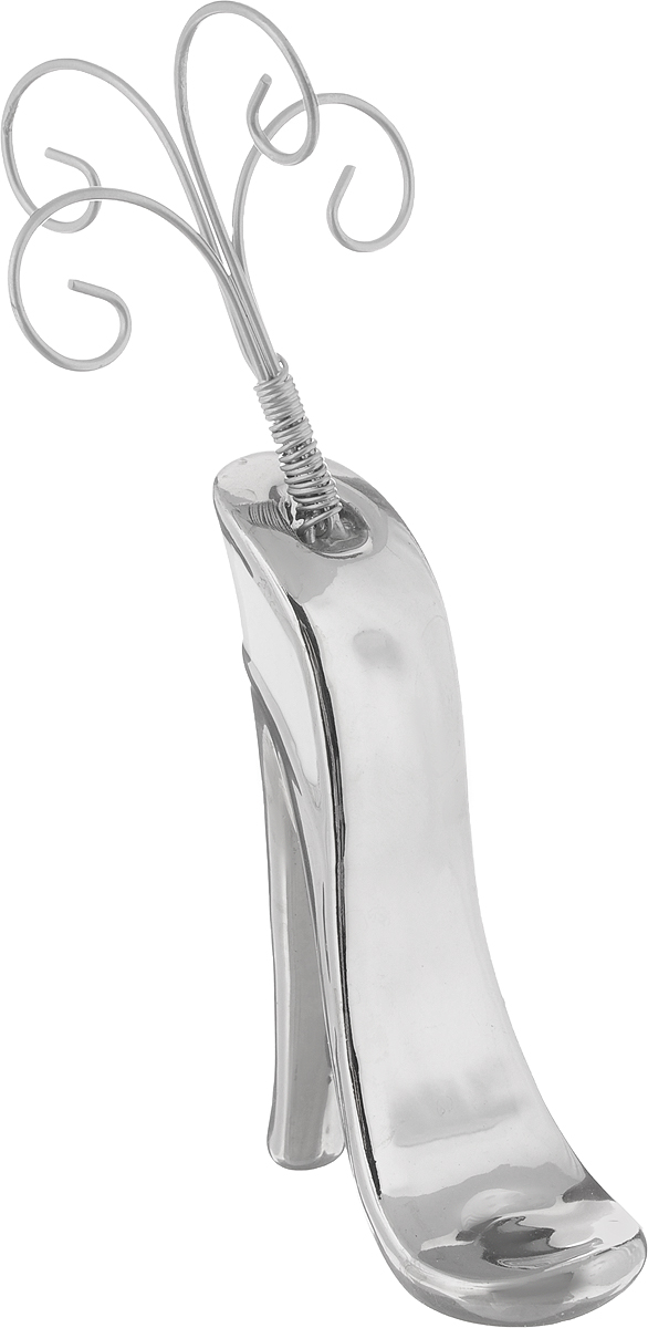 Подставка для украшений House & Holder, высота 20 смDP-B76-01405-C Подставка для украшений House & Holder, высота 20 смDP-B76-01405-CОригинальная подставка-держатель для украшений House & Holder благодаря своей практичности и необычности станет не только идеальным подарком представительнице прекрасного пола, но и изысканным украшением интерьера. Подставка выполнена в виде туфельки из керамике. Подставка оснащена металлическими крючками для подвешивания украшений. Размер подставки: 4 х 8 х 20 см.