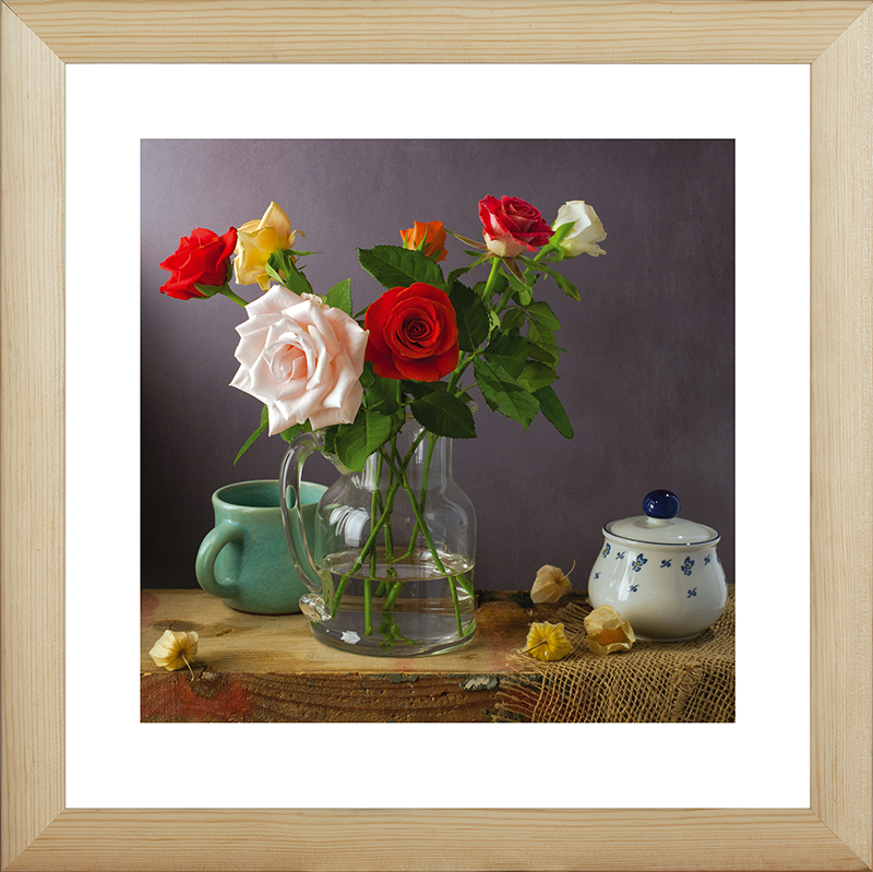 Картина Postermarket Розы и физалисы, 40 х 40 см. MC-55MC-55 Картина Postermarket Розы и физалисы, 40 х 40 см. MC-55MC-55Картина Postermarket Розы и физалисы прекрасно подойдет для декора интерьера различных помещений. Постер, выполненный в технике фотопечать, обрамлен паспарту и оформлен багетом бежевого цвета. Картина для интерьера (постер) - это современное и актуальное направление в дизайне помещений. Ее можно использовать для оформления любых помещений (дом, квартира, офис, бар, кафе, ресторан или гостиница). работоспособность. Правильное оформление интерьера создает благоприятный психологический климат, улучшает настроение и мотивирует. Размер картины: 400 x 400 мм.