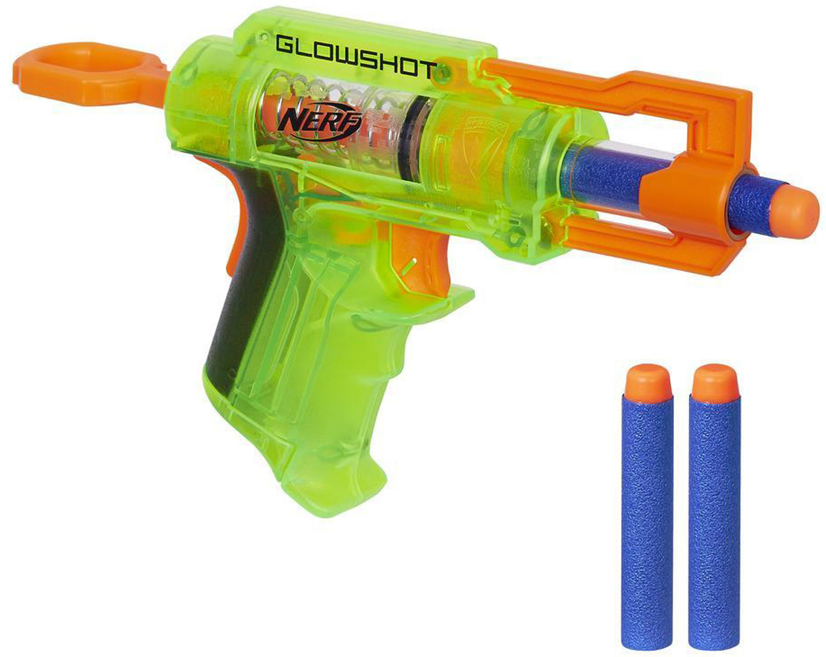 Nerf Бластер Glowshot цвет оранжевый салатовыйB4615EU4_оранжевый/салатовый Nerf Бластер Glowshot цвет оранжевый салатовыйB4615EU4_оранжевый/салатовыйБластер Nerf Glowshot - это детское оружие, которое приведет в восторг любого поклонника захватывающих сражений. Бластер имеет салатовый корпус, курок и спусковой крючок оранжевого цвета - такой дизайн делает оружие невероятно стильным. Бластер можно применить в фантазийном сражении с инопланетянами, монстрами или же просто оттачивать свое мастерство в совершении наиболее точных выстрелов по мишени. В комплекте с бластером идут три патрона с мягким корпусом и пластиковой верхушкой. Такое строение снаряда делает его легким и мягким, поэтому ребенок не поранится во время игры. Необходимо купить 2 батарейки напряжением 1,5V типа ААА (не входят в комплект).