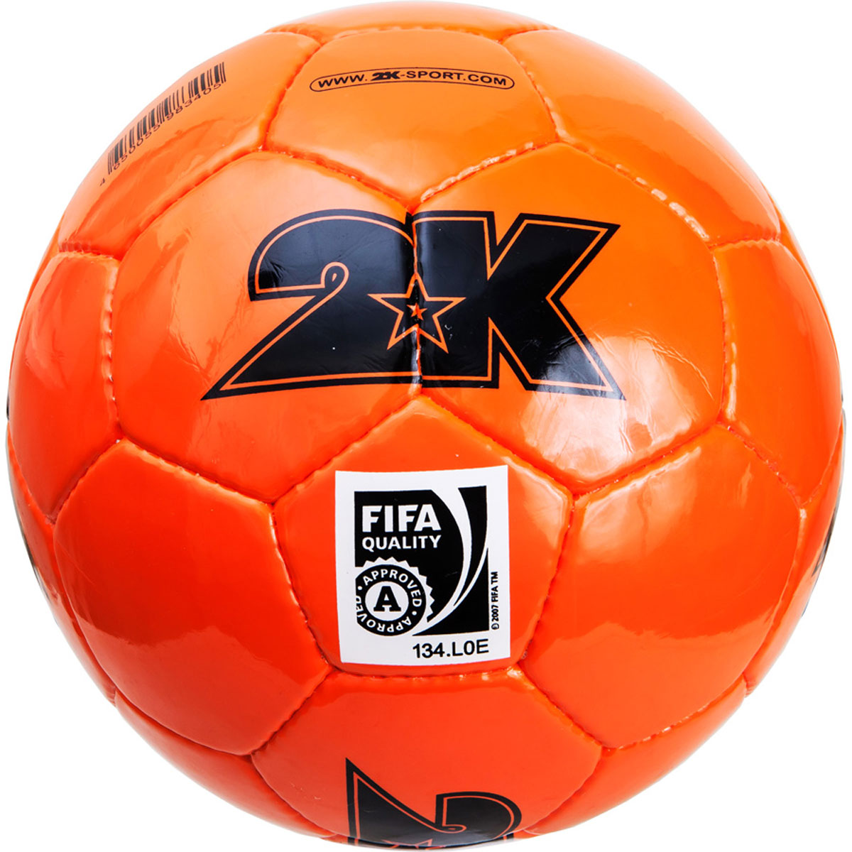 Мяч футбольный 2K Sport Elite, цвет: оранжевый, черный. Размер 5127053 Мяч футбольный 2K Sport Elite, цвет: оранжевый, черный. Размер 5127053Профессиональный футбольный мяч 2K Sport Elite одобрен FIFA для проведения соревнований высшей категории. Мяч состоит из 32 панелей ручной сшивки. Швы проклеены для герметизации. Мяч выполнен из переливающегося ламинированного полиуретана. Имеется три подкладочных слоя из эксклюзивной ткани – смеси хлопка с полиэстером. Идеально сбалансированная бесшовная камера изготовлена из натурального латекса. Сертификат FIFA Approved.