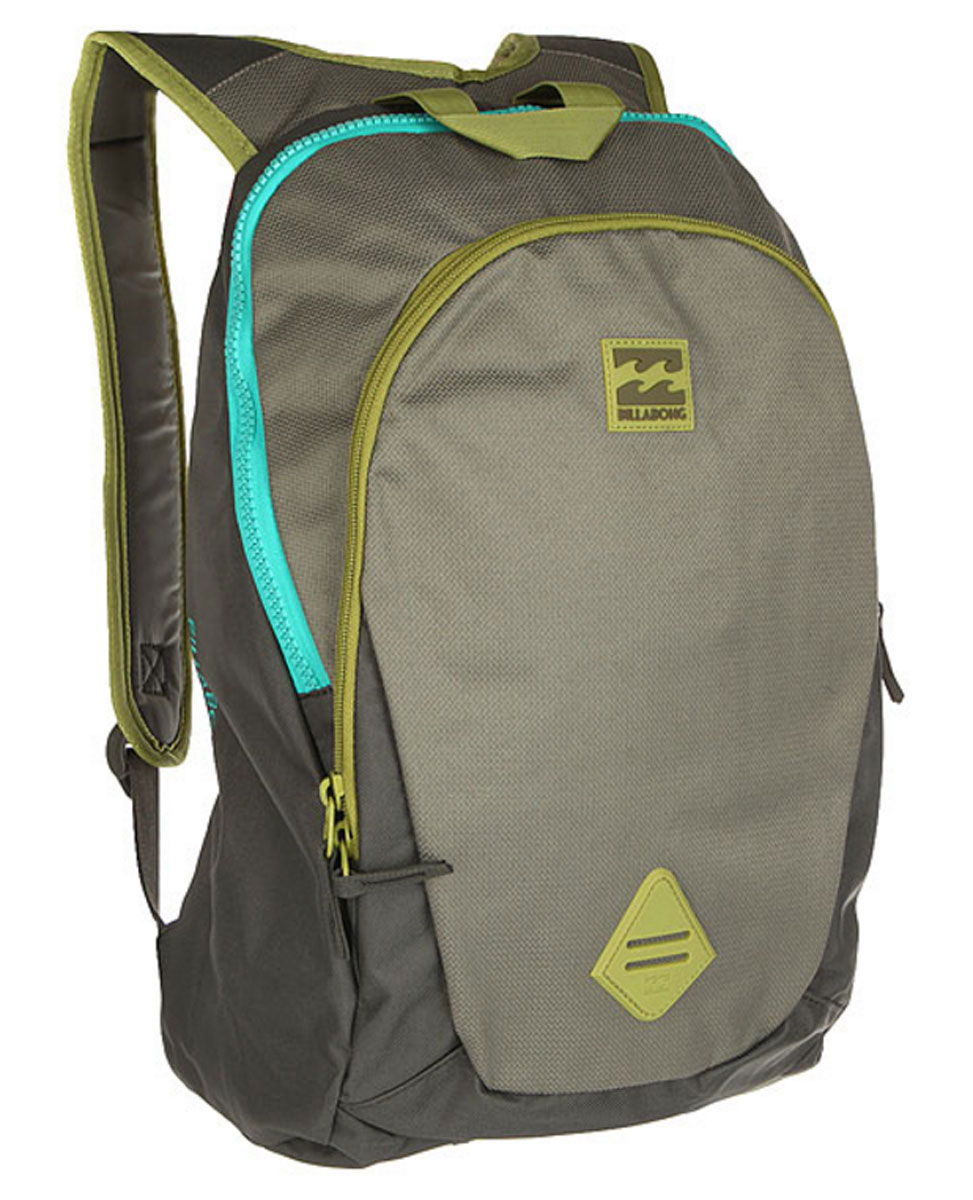 Рюкзак городской мужской Billabong Trace Pack, цвет: оливковый, 20 л. Z5BP02Z5BP02 Рюкзак городской мужской Billabong Trace Pack, цвет: оливковый, 20 л. Z5BP02Z5BP02Минималистичный рюкзак с отделением под ноутбук и большим основным отделением.
