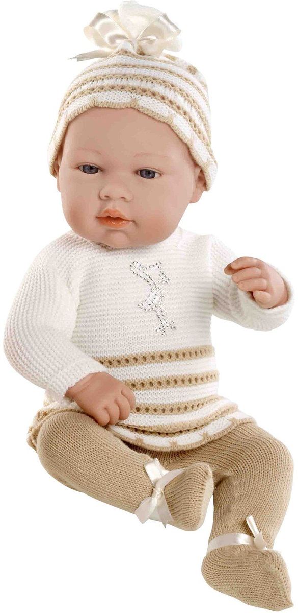 Arias Пупс Elegance цвет одежды белый бежевый Т59287Т59287 Arias Пупс Elegance цвет одежды белый бежевый Т59287Т59287Пупс Arias Elegance одет в комплект с отделкой кружевом. Винил, использованный при производстве пупса, плотный и приятный на ощупь; он обработан так, что каждая складочка и морщинка выглядит очень естественно. Наряд создан из тех же материалов, что и одежда для новорожденных детей. У куклы ручки и ножки подвижны, глазки не закрываются, её можно купать. Не так давно дизайнерам Arias удалось придать коллекции Elegance еще больше элегантности и шика, украсив наряды кукол знаменитыми стразами Swarowski! Стразы прочно и аккуратно нанесены на наряды кукол с помощью технологии Hotfix. В коллекции используются белые и цветные стразы, из которых выполнены различные тематические рисунки и аппликации. Куклы лимитированной коллекции со стразами Swarowski упакованы в подарочные коробки. На ручке у куклы есть ярлык со знаком качества и логотипом Swarowski, подтверждающим официальную лицензионную продукцию.