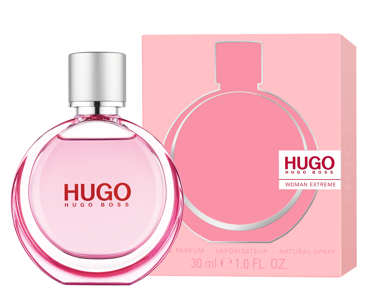 Hugo Boss Woman Extreme Парфюмерная вода 30 мл0737052987484 Hugo Boss Woman Extreme Парфюмерная вода 30 мл0737052987484Динамичный и свежий парфюм относится к цветочно-зеленым. Необычайно женственный, игривый и энергичный, он великолепно освежает, бодрит, повышает уверенность. В обаятельном и элегантном Hugo Woman Extreme гармонично сочетаются насыщенные аккорды сочной зелени с умеренной сладостью душистых белых цветов и легкими фруктовыми бликами. Дуэт красной гималайской травы и бойзеновой ягоды открывает изысканный парфюм. Далее в грациозной композиции проступают чарующие переливы жасмина и черного чая, чтобы растаять на нежной подложке из османтуса. Верхняя нота: Бойзенова ягода, красная трава. Средняя нота: Черный чай, Жасмин. Шлейф: Османтус. Эта насыщенная композиция дарит невероятное ощущение свежести. Яркие ноты фруктов и сочных бойзеновых ягод переплетаются с дерзким искрящимся аккордом красной гималайской травы. Дневной и вечерний аромат.