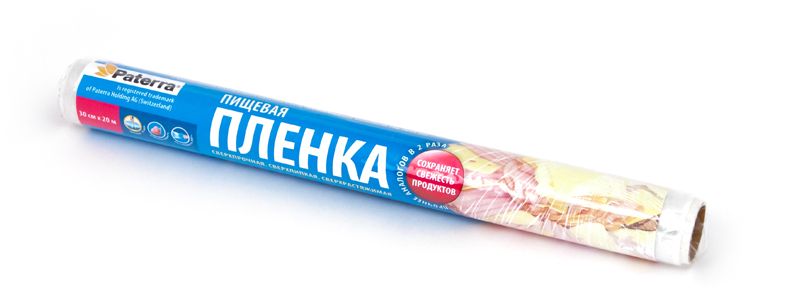 Пленка пищевая Paterra, 29 см х 20 м201-040 Пленка пищевая Paterra, 29 см х 20 м201-040Пленка пищевая Paterra, изготовленная из пищевого полиэтилена, позволяет герметично и надежно упаковывать продукты, сохраняя их свежесть и вкусовые качества. Предотвращает смешивание запахов в холодильнике, высыхание, обеспечивает эстетический вид пищи. Обладает прилипающим эффектом. Длина пленки: 20 м. Ширина пленки: 29 см.
