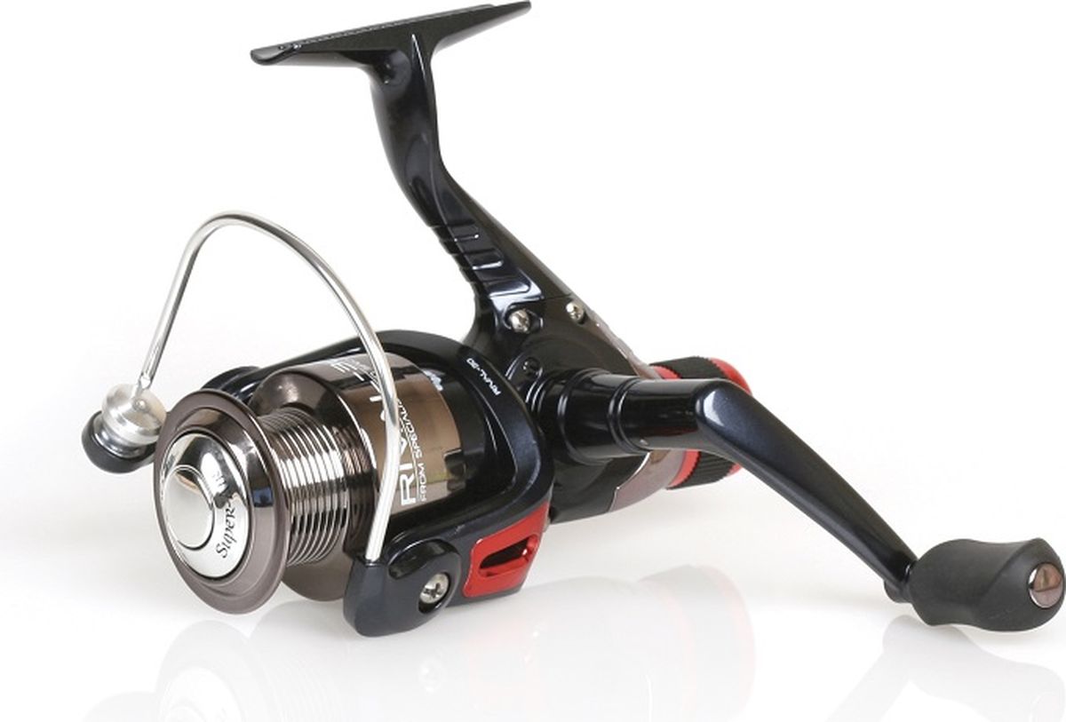 Катушка Atemi RIVAL 40-RD, 3+1bb, задний фрикцион, 5,5:1, 0,4 мм/100 м109-01440 Катушка Atemi RIVAL 40-RD, 3+1bb, задний фрикцион, 5,5:1, 0,4 мм/100 м109-01440Катушка ATEMI RIVAL 40-RD 3+1bb Характеристики: Тип: катушка безынерционная Материал: графит, пластик Количество: подшипников 3+1bb Фрикцион: задний Передаточное число 5.5:1 Размер шпули: 4000 Страна-происхождения: Эстония Упаковка: коробка Артикул 109-01440 Размер упаковки (ДхШхВ), см 16x16x23 Вес в упаковке, г 320 Вместимость шпули: 0,40 мм/110м. Гарантийный срок: 6 месяцев. Товар не подлежит обязательной сертификации. Рыболовная безынерционная графитовая катушка ATEMI RIVAL 40-RD 3+1bb являет идеал добротной и скрупулёзной европейской сборки и безупречности работы механизмов. Графитовая катушка ATEMI RIVAL 40-RD 3+1bb имеет набор технических показателей, которые свойственны более дорогим европейским и японским снастям, благодаря чему катушки Atemi Rival 40-RD имеют огромный спрос как у спортсменов-рыболовов, так и у новичков. Катушка Atemi Rival 40-RD оснащена 1 шарикоподшипником, что делает ее...