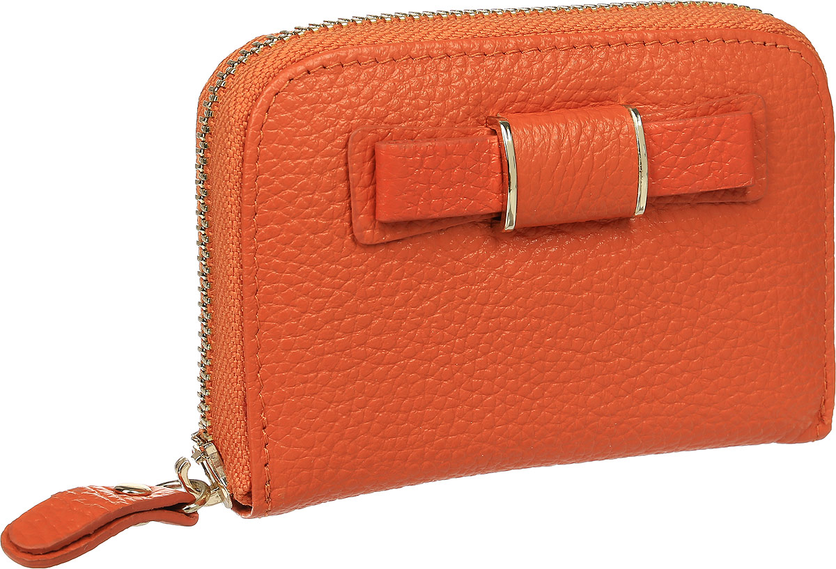 Визитница женская Cheribags, цвет: оранжевый. V-609-22V-609-22 Визитница женская Cheribags, цвет: оранжевый. V-609-22V-609-22Визитница Cheribags выполнена из натуральной кожи зернистой текстуры и оформлена декоративной нашивкой в виде бантика. На тыльной стороне расположен открытый накладной карман с сеткой. Изделие застегивается с помощью застежки-молнии. Внутри расположено 12 карманов для визитных и дисконтных карт.