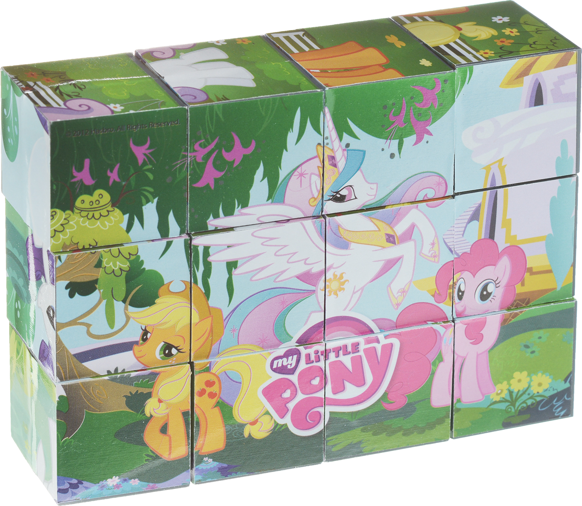 Играем вместе Кубики My Little Pony01112 Играем вместе Кубики My Little Pony01112С помощью двенадцати кубиков Играем вместе My Little Pony ребенок сможет собрать целых шесть красочных картинок с изображением сюжетов из любимого мультфильма. Кубики - самая популярная и самая необходимая игрушка для малыша. Игра с кубиками развивает зрительное восприятие, наблюдательность и внимание, мелкую моторику рук и произвольные движения. Ребенок научится складывать целостный образ из частей, определять недостающие детали изображения. Это прекрасный комплект для развлечения и времяпрепровождения с пользой для малыша.