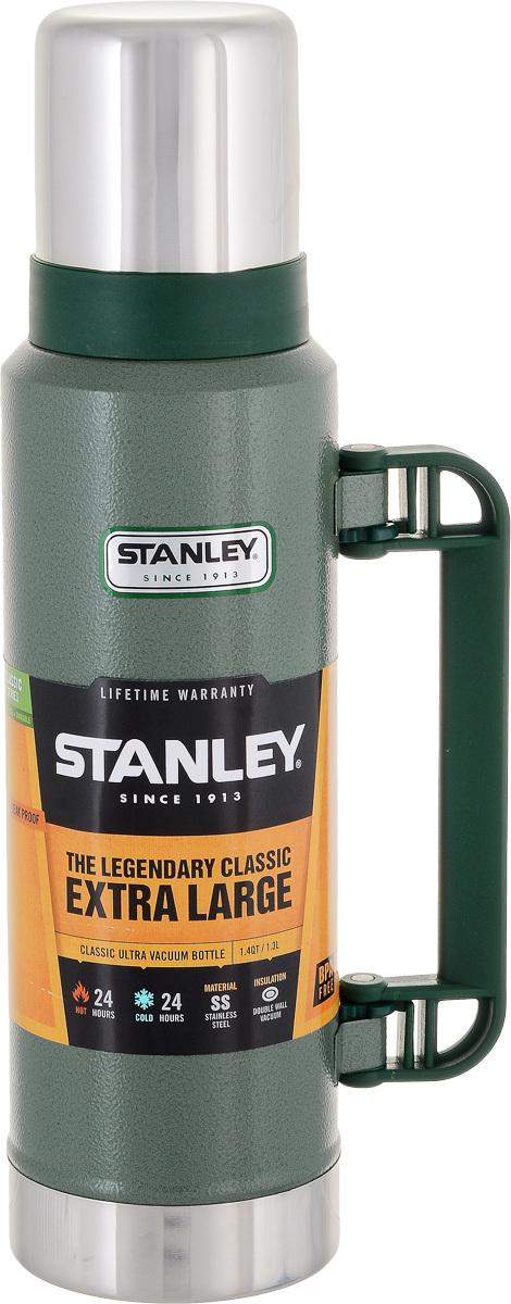 Термос Stanley Classic Vac Bottle Hertiage, цвет: зеленый, 1,3 л10-01032-037 Термос Stanley Classic Vac Bottle Hertiage, цвет: зеленый, 1,3 л10-01032-037Герметичный термос Stanley Classic Vac Bottle Hertiage с вакуумной изоляцией изготовлен из нержавеющей стали с покрытием из абразивостойкой эмали. Он удерживает тепло и холод на протяжении 24 часов. В комплекте крышка выполненная в виде термостакана объемом 325 мл. Стильный функциональный термос будет незаменим в дороге, на пикнике. Его можно взять с собой куда угодно, и вы всегда сможете наслаждаться горячим домашним напитком. Гарантийный срок 5 лет.