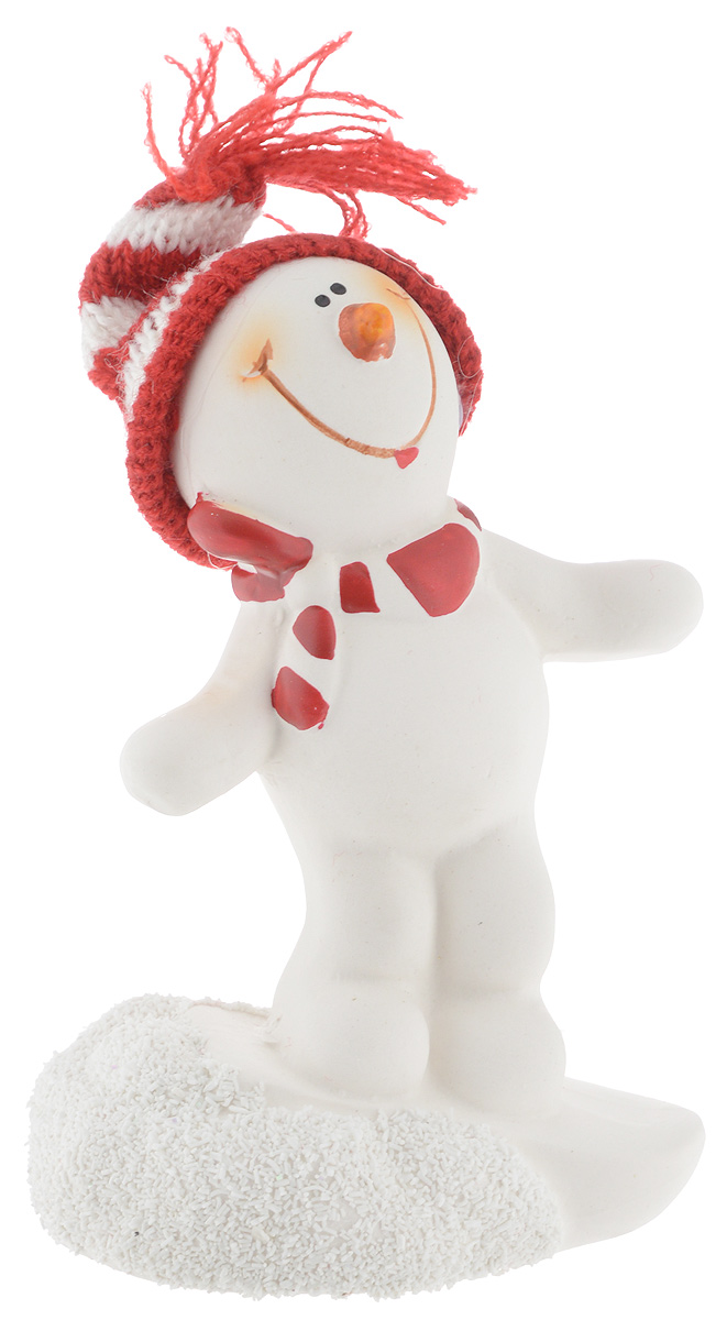 Фигурка новогодняя Lillo Снеговик, высота 13 см20111114 Фигурка новогодняя Lillo Снеговик, высота 13 см20111114Новогодняя фигурка Lillo Снеговик прекрасно подойдет для праздничного декора вашего дома. Изделие выполнено из керамики в виде снеговика с тестиьным колпаком. Такое оригинальное украшение оформит интерьер вашего дома или офиса в преддверии Нового года. Оригинальный дизайн и красочное исполнение создадут праздничное настроение. Кроме того, это отличный вариант подарка для ваших близких и друзей.