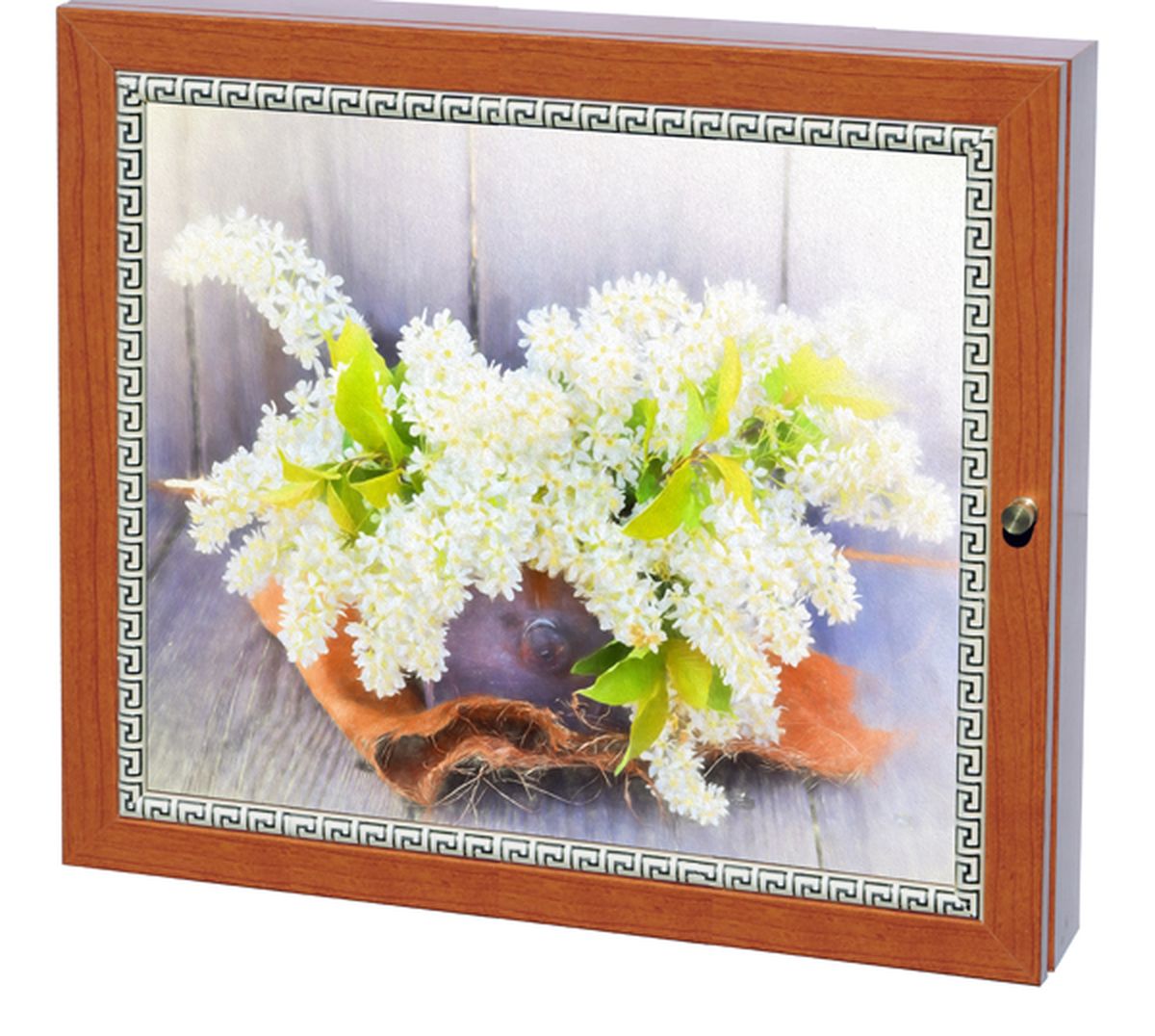 Вешалка-ключница Milarte Фэй, 25 х 30 х 5,5 см. KFV-116007KFV-116007 Вешалка-ключница Milarte Фэй, 25 х 30 х 5,5 см. KFV-116007KFV-116007Вешалка-ключница Milarte Фэй, выполненная из МДФ, украсит интерьер помещения, а также поможет создать атмосферу уюта. Ключница, декорированная оригинальным изображением, станет не только украшением вашего дома, но и послужит функционально. Она представляет собой ящичек, внутри которого предусмотрено 9 металлических крючков для ключей в два ряда. Дверца фиксируется к корпусу на крючок. Вешалка-ключница подвешивается на стену, крепежные элементы входят в комплект. Размер изображения: 24 х 19 см.