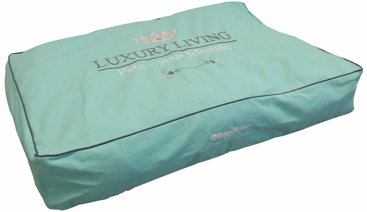 Подушка для животных Happy House Luxsury Living, цвет: мятный, 95 х 65 х 15 см4005-8 Подушка для животных Happy House Luxsury Living, цвет: мятный, 95 х 65 х 15 см4005-8Подушка для домашних животных Happy House Luxsury Living изготовлена с применением высоких технологий из самых качественных материалов. Верх изделия выполнен из хлопка, а в качестве наполнителя используется полиэстер, который обеспечивает мягкость подушки. Изделие долговечно и экологично, отлично сохраняет форму и эластичность и легко стирается. Подушка для домашних животных Happy House Luxsury Living непременно порадует вашего питомца и обеспечит ему комфортный сон и полноценный отдых.