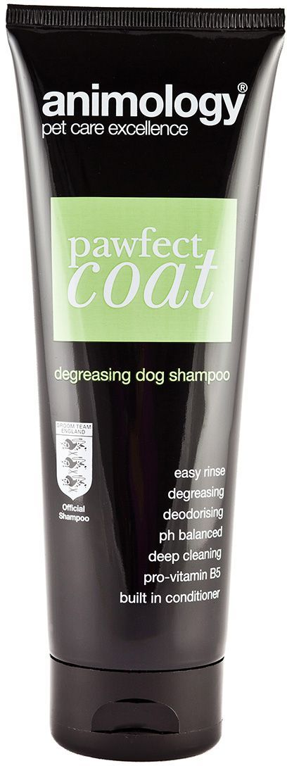 Шампунь-кондиционер Animology Pawfect Coat концентрированный, обезжиривающий, 250 мл41031 Шампунь-кондиционер Animology Pawfect Coat концентрированный, обезжиривающий, 250 мл41031Шампунь Animology Pawfect Coat (Пофект Коат) специально создан для быстро пачкающейся и очень сальной шерсти. Благодаря набору определённых компонентов шампунь мягко и глубоко очищает верхний кожный и волосяной покровы вашего питомца, не нанося при этом никакого вреда защитному естественному защитному слою, покрытому жировой смазкой. Не сушит и не раздражает кожу собаки. Придаёт шерсти вашего любимца приятный аромат и шелковистый блеск. Восстанавливает естественный рН баланс, хорошо очищает грязь, придаёт шерсти животного приятный аромат, гиппоаллергенен. Подходит для всех пород собак для ежедневного использования. Можно использовать с 6-месячного возраста. Не препятствует действию антипаразитарных препаратов при их длительном использовании.