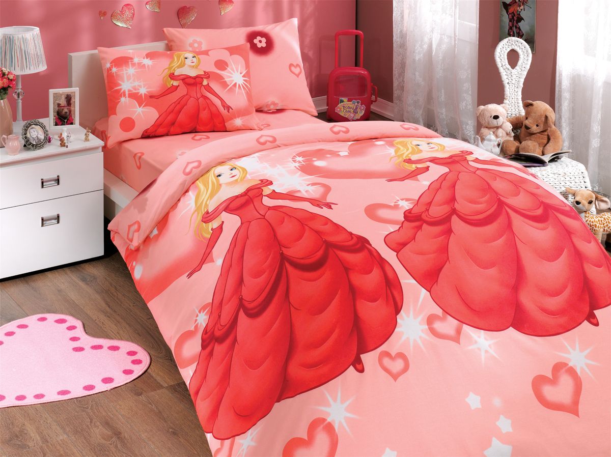 Комплект белья Hobby Home Collection Prenses, 1,5-спальный, наволочки 50x70, 70x70, цвет: красный1501000267 Комплект белья Hobby Home Collection Prenses, 1,5-спальный, наволочки 50x70, 70x70, цвет: красный1501000267Комплект постельного белья Hobby Home Collection изготовлен из высококачественного ранфорса (100% натурального хлопка). Ранфорс по своим техническим и тактильным свойствам значительно лучше бязи, практичнее льна и служит более недорогой альтернативой сатину. Ткань подстраивается под температуру воздуха: зимой на таком белье тепло, а летом прохладно. Белье легко стирается, обладает высокой гигроскопичностью и воздухопроницаемостью. Оно является достаточно прочным и стойким к деформациям, поэтому способно выдержать многочисленные циклы стирки. При этом на протяжении всего срока службы белье сохраняет мягкость и легкость. Стильный продукт с оригинальными дизайнами станет отличным выбором для людей, стремящихся всегда быть в центре внимания.