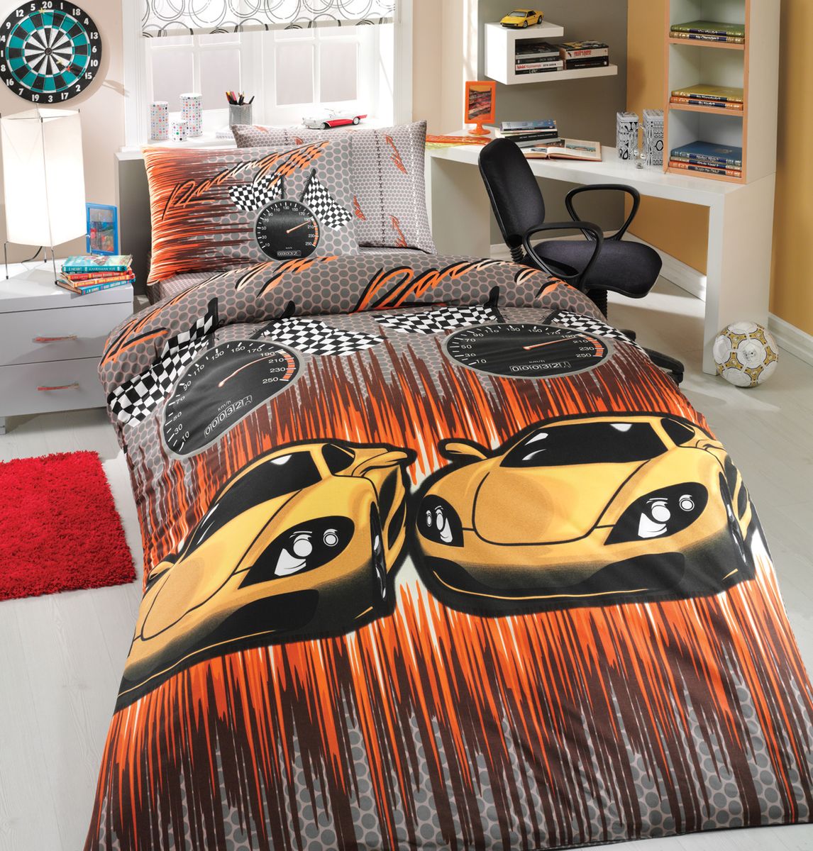 Комплект белья Hobby Home Collection Speed, 1,5-спальный, наволочки 50x70, 70x70, цвет: желтый1501000277 Комплект белья Hobby Home Collection Speed, 1,5-спальный, наволочки 50x70, 70x70, цвет: желтый1501000277Комплект постельного белья Hobby Home Collection изготовлен из высококачественного ранфорса (100% натурального хлопка). Ранфорс по своим техническим и тактильным свойствам значительно лучше бязи, практичнее льна и служит более недорогой альтернативой сатину. Ткань подстраивается под температуру воздуха: зимой на таком белье тепло, а летом прохладно. Белье легко стирается, обладает высокой гигроскопичностью и воздухопроницаемостью. Оно является достаточно прочным и стойким к деформациям, поэтому способно выдержать многочисленные циклы стирки. При этом на протяжении всего срока службы белье сохраняет мягкость и легкость. Стильный продукт с оригинальными дизайнами станет отличным выбором для людей, стремящихся всегда быть в центре внимания.