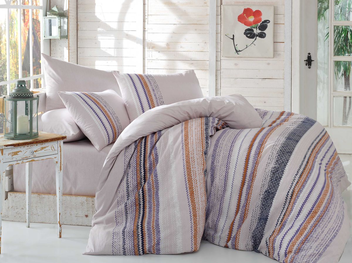 Комплект белья Hobby Home Collection Milena, евро, наволочки 50x70, 70x70, цвет: серый1501001135 Комплект белья Hobby Home Collection Milena, евро, наволочки 50x70, 70x70, цвет: серый1501001135Комплект постельного белья Hobby Home Collection изготовлен из высококачественного ранфорса (100% натурального хлопка). Ранфорс по своим техническим и тактильным свойствам значительно лучше бязи, практичнее льна и служит более недорогой альтернативой сатину. Ткань подстраивается под температуру воздуха: зимой на таком белье тепло, а летом прохладно. Белье легко стирается, обладает высокой гигроскопичностью и воздухопроницаемостью. Оно является достаточно прочным и стойким к деформациям, поэтому способно выдержать многочисленные циклы стирки. При этом на протяжении всего срока службы белье сохраняет мягкость и легкость. Стильный продукт с оригинальными дизайнами станет отличным выбором для людей, стремящихся всегда быть в центре внимания.