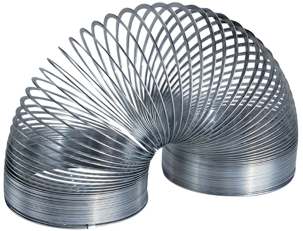 Slinky Пружинка металлическая ВеликанСЛ140BL Slinky Пружинка металлическая ВеликанСЛ140BLЭто самая большая металлическая пружинка в линейке Slinky. Гигантская пружинка на 70% больше обычной металлической Slinky. А это значит, что она больше тянется, ходит по лестнице более крупными шагами. Пружинку Slinky любят дети, их родители, а так же бабушки и дедушки, ведь игрушка выпускается уже больше 60 лет!