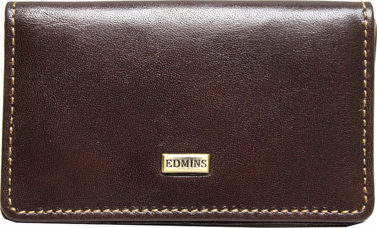 Визитница Edmins, цвет: коричневый. 2678 ML ED2678 ML ED brown Визитница Edmins, цвет: коричневый. 2678 ML ED2678 ML ED brownВизитница горизонтальная Edmins выполнена из натуральной кожи с естественной фактурой и декорирована металлическим элементом с символикой бренда и контрастной отделочной строчкой. Изделие закрывается клапаном на магниты, поставляется в фирменной коробке. Стильная визитница станет отличным подарком для человека ценящего качественные и практичные вещи.
