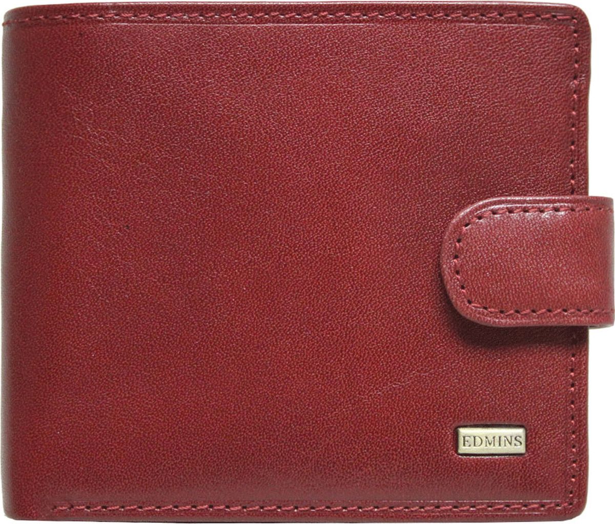 Портмоне женское Edmins, цвет: красный. 2569 AZ 51 ML ED2569 AZ 51 ML ED red Портмоне женское Edmins, цвет: красный. 2569 AZ 51 ML ED2569 AZ 51 ML ED redКомпактное портмоне Edmins выполнено из натуральной кожи с гладкой фактурой и оформлено металлическим элементом с символикой бренда. Модель раскладывается пополам и закрывается хлястиком на кнопку. Внутренний функционал: одно отделение для купюр, четыре накладных кармашка для визиток и пластиковых карт, отделение для чеков и мелких бумаг на молнии. Отделение для мелочи закрывается на кнопку. В коллекциях кожгалантереи Edmins удачно сочетаются итальянская классика и шведский прагматизм, новаторство молодых дизайнеров и работы именитых мастеров, строгая цветовая гамма и смелые эксперименты с цветом. Изделия Edmins, разработанные в Италии, отличает высокое качество кожи, прекрасная износостойкость и актуальность коллекций. Изделие упаковано в фирменную коробку.