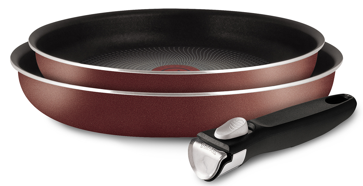 Набор сковород Tefal Ingenio, с антипригарным покрытием, цвет: красный, 3 предмета. 41548204154820 Набор сковород Tefal Ingenio, с антипригарным покрытием, цвет: красный, 3 предмета. 41548204154820Набор Tefal Ingenio состоит из двух сковород и съемной ручки. Посуда изготовлена из алюминия с антипригарным покрытием Powerglide, которое благодаря усовершенствованному верхнему слою обеспечивает отличные антипригарные свойства и износостойкость даже при длительном использовании. Элегантную и практичную ручку Ingenio, выполненную из бакелита, вы сможете отсоединить одним движением. Благодаря съемной ручке посуда легко и просто вкладывается друг в друга по принципу матрешки и хранится, занимая минимум места. Готовое блюдо можно не перекладывать в другую посуду, поскольку данный набор подходит и для сервировки стола. Благодаря специальной технологии Durabase устойчивое к деформации многослойное дно Diffusal обеспечивает оптимальное распределение тепла и равномерное приготовление пищи. Вся посуда Tefal имеет уникальный индикатор нагрева Thermo-Spot. Если индикатор стал равномерно красным, то дно достигло оптимальной для приготовления температуры. Можно...