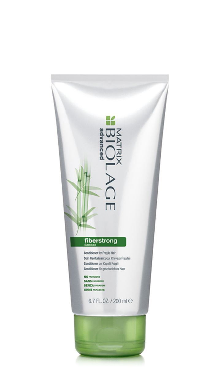 Matrix Biolage Fiberstrong кондиционер 200млE0955100 Matrix Biolage Fiberstrong кондиционер 200млE0955100Хрупкие волосы зачастую становятся тусклыми, склонными к ломкости и повреждениям. Кондиционер Biolage FIBERSTRONG™(Файберстронг), содержащий молекулу INTRA-CYLANE™ (Интра-Силан), экстракт бамбука и керамиды укрепляет и питает ослабленные, повреждённые волосы. Волосы одновременно сильные и невероятно мягкие на ощупь. ВОЛОСЫ В 12 РАЗ СИЛЬНЕЕ* ПОСЛЕ ПЕРВОГО ИСПОЛЬЗОВАНИЯ. -Облегчает расчёсывание волос, увлажняет, питает и повышает их эластичность -Волосы, одновременно устойчивые к повреждениям и -мягкие на ощупь, выглядят здоровыми -Уникальная формула с экстрактом бамбука и керамидами укрепляет ослабленные участки волос -Формула без парабенов. *При использовании системы из Файберстронг шампуня, кондиционера и укрепляющего крема Intra-Cylane™ по сравнению с шампунем без кондиционирующих свойств.