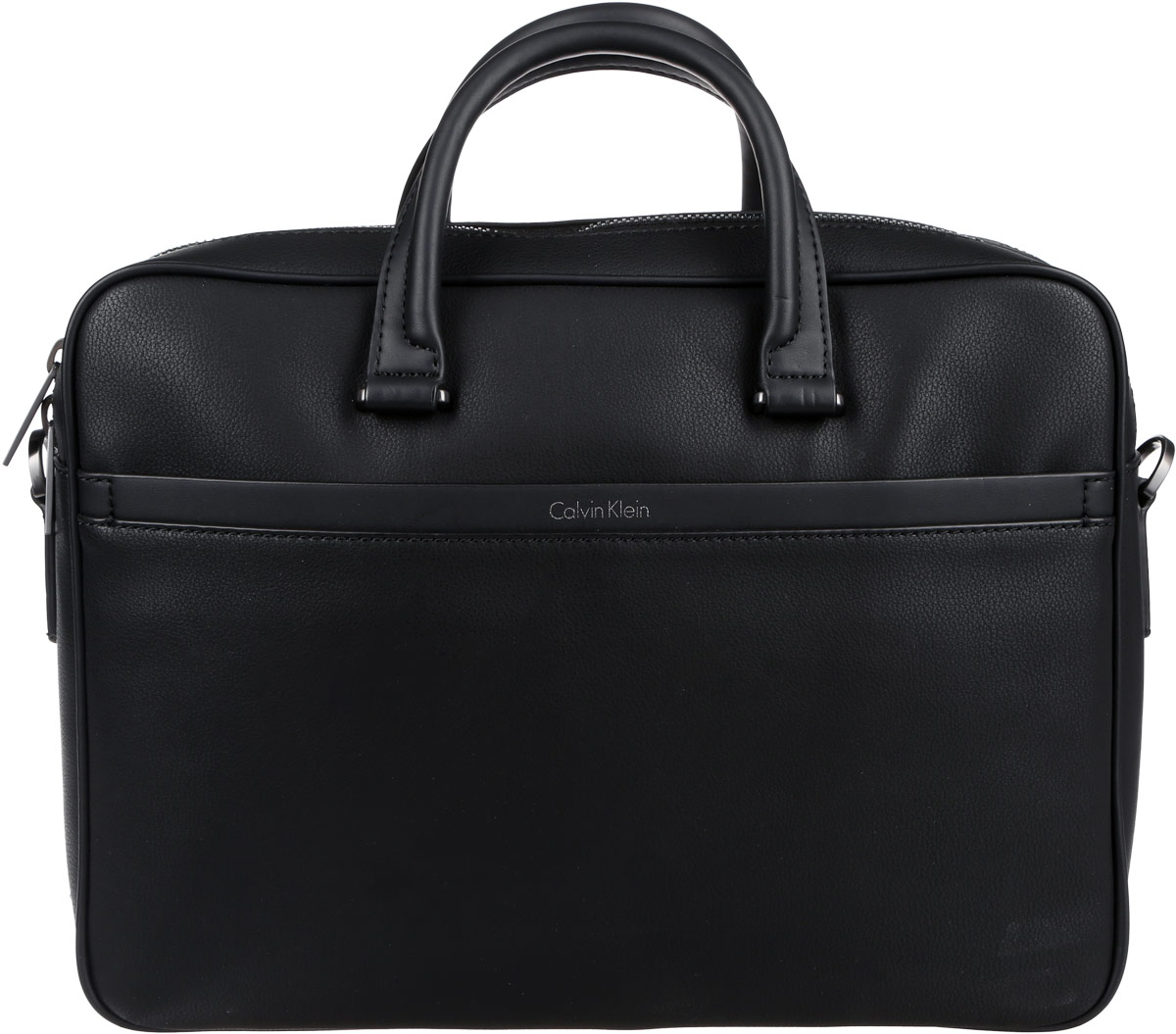 Сумка мужская Calvin Klein Jeans, цвет: черный. K50K502287_0010K50K502287_0010 Сумка мужская Calvin Klein Jeans, цвет: черный. K50K502287_0010K50K502287_0010Стильная мужская сумка Calvin Klein Jeans выполнена из полиуретана. Изделие имеет два отделения, которые закрываются на застежки-молнии. Одно отделение, предназначенное для ноутбука, содержит два прорезных кармана на застежке-молнии и мягкий карман для планшета. Внутри другого отделения находятся два накладных кармана для телефона и наушников, два держателя для авторучек, съемное кольцо для ключей и нашивной вместительный карман на кнопке. Снаружи, на передней стенке расположен нашивной карман на магнитной кнопке, на задней стенке - дополнительный нашивной открытый карман, основание которого дополнено застежкой-молнией. Сумка оснащена двумя удобными ручками. В комплект входит съемный плечевой ремень, который регулируется по длине. Стильная сумка идеально подчеркнет ваш неповторимый стиль.