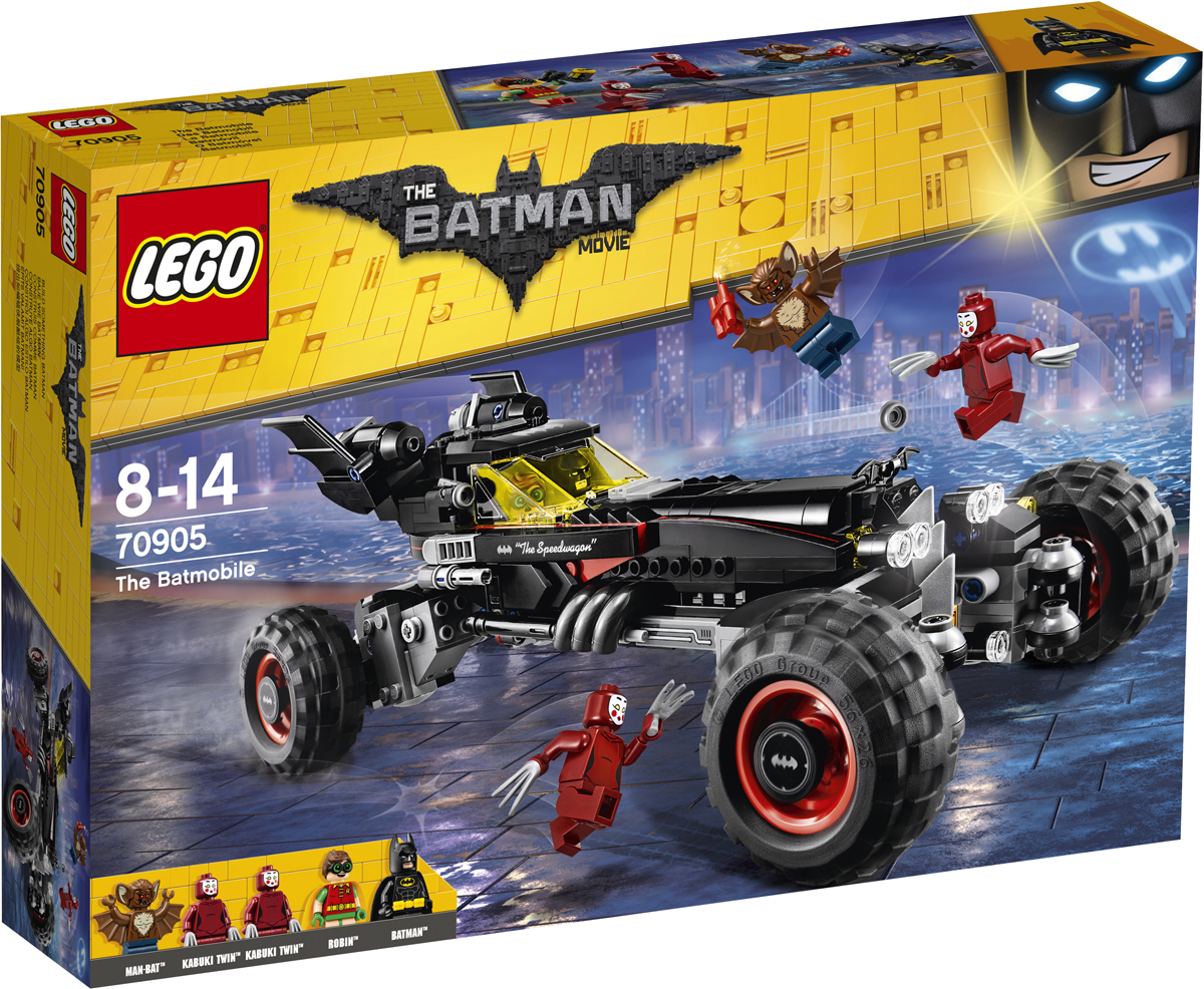 LEGO Batman Movie Конструктор Бэтмобиль 7090570905 LEGO Batman Movie Конструктор Бэтмобиль 7090570905Вместе с Бэтменом и Робином садитесь в Бэтмобиль и переводите колеса в гоночный режим, чтобы за секунду умчаться вдаль. Чтобы преодолеть любое препятствие, достаточно установить режим монстрогрузовика. Когда в твое поле зрения попадают суперзлодеи, стреляй из шипометов. Потом резко затормози, откинь крышу двойной кабины и отправляйся сражаться с врагами врукопашную. Уклоняйся от ударов мощных когтей близняшек Кабуки и динамитных шашек, которые бросает Мэн-бэт, и поймай всех суперзлодеев. Разъезжай по улицам Готем-сити и празднуй победу, стреляя из пушки, а потом переведи автомобиль в режим параллельной парковки, чтобы парковаться даже в ограниченном пространстве.