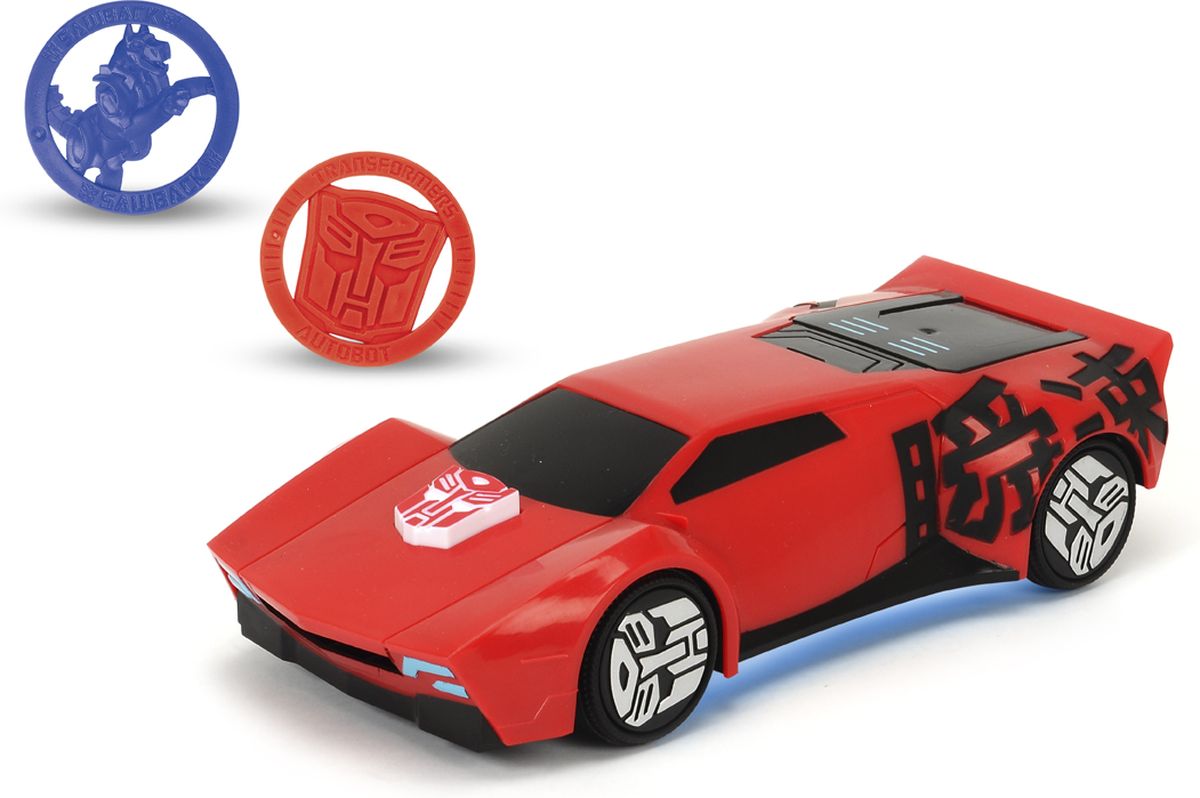 Dickie Toys Машинка Sideswipe с боевыми дисками3114004, 203114004 SIR Dickie Toys Машинка Sideswipe с боевыми дисками3114004, 203114004 SIRОригинальная машинка Dickie Toys Sideswipe надолго займет внимание вашего ребенка. Sideswipe - это автобот, один из главных героев мультфильма Трансформеры. Боевая машина стреляет дисками с мини-конами. Вам достаточно нажать кнопку и диск вылетит из машины, чтобы победить врагов. Рёв мотора и неоновая подсветка добавляют машинке реалистичности. Игрушка выполнена из прочного безопасного пластика. Колесные диски машины декорированы логотипом автоботов. Эта машинка будет отличным подарком всем поклонникам Трансформеров. Рекомендуется докупить 3 батарейки типа ААА (комплектуется демонстрационными).