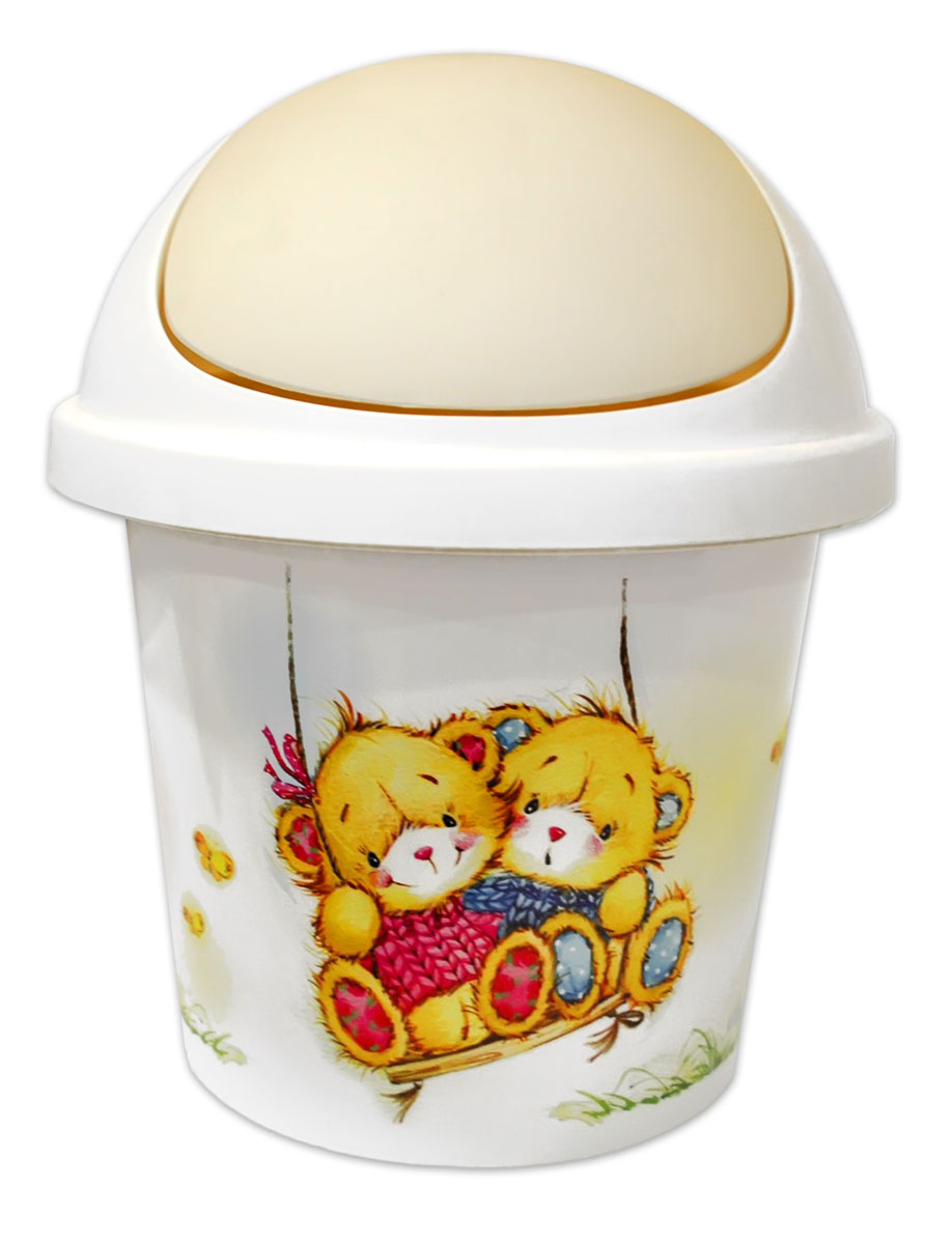 Little Angel Контейнер для мусора Bears 7 лLA1053IR Little Angel Контейнер для мусора Bears 7 лLA1053IRКонтейнер для мусора Bears изготовлен из полипропилена, оформлен изображением медвежат. Для удобства эксплуатации крышка контейнера при нажатии вниз вращается. Такой аксессуар очень удобен в использовании как дома, так и в офисе. Высота: 33 см.