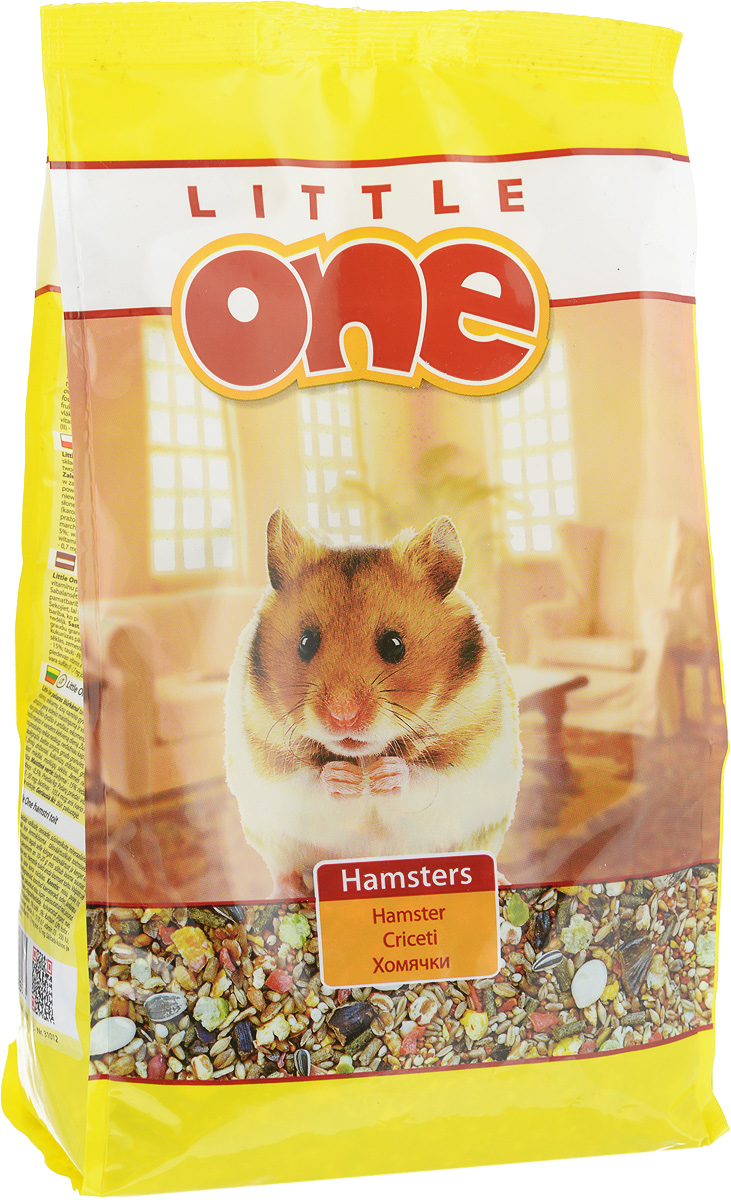 Корм для хомяков Little One, 900 г53792 Корм для хомяков Little One, 900 г53792Корм Little One содержит полный комплекс белков, жиров, углеводов, минеральных веществ и витаминов необходимых для полноценного питания и здоровья вашего питомца. Сбалансированный разнообразный состав, включающий зерна, семена, орехи и редкие плоды, обеспечит высокую питательность и усвояемость корма. Рацион прекрасно подходит как для хомяков стандартного размера, так и для карликовых видов. Товар сертифицирован.