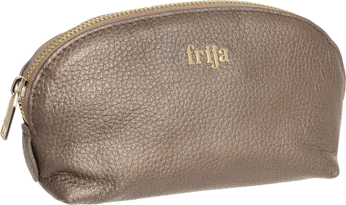 Косметичка Frija, цвет: бронза. 15-049-1215-049-12 Косметичка Frija, цвет: бронза. 15-049-1215-049-12Элегантная косметичка Frija выполнена из натуральной кожи с зернистой фактурой, оформлена металлической фурнитурой с символикой бренда. Изделие содержит вместительное отделение. Широкое устойчивое дно и удобная застежка-молния делают аксессуар универсальным в повседневном использовании. Этот яркий стильный аксессуар дополнит ваш образ и станет незаменимой вещью для хранения косметики.