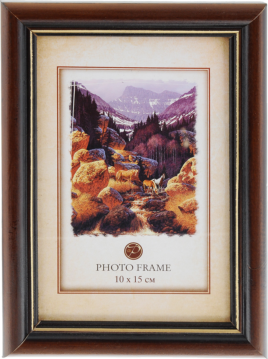 Фоторамка Pioneer Carol, цвет: темно-коричневый, 10 x 15 см7686 156V_темно-коричневый Фоторамка Pioneer Carol, цвет: темно-коричневый, 10 x 15 см7686 156V_темно-коричневыйФоторамка Pioneer Carol выполнена в классическом стиле из натурального дерева и стекла, защищающего фотографию. Оборотная сторона рамки оснащена специальной ножкой, благодаря которой ее можно поставить на стол или любое другое место в доме или офисе. Такая фоторамка поможет вам оригинально и стильно дополнить интерьер помещения, а также позволит сохранить память о дорогих вам людях и интересных событиях вашей жизни.