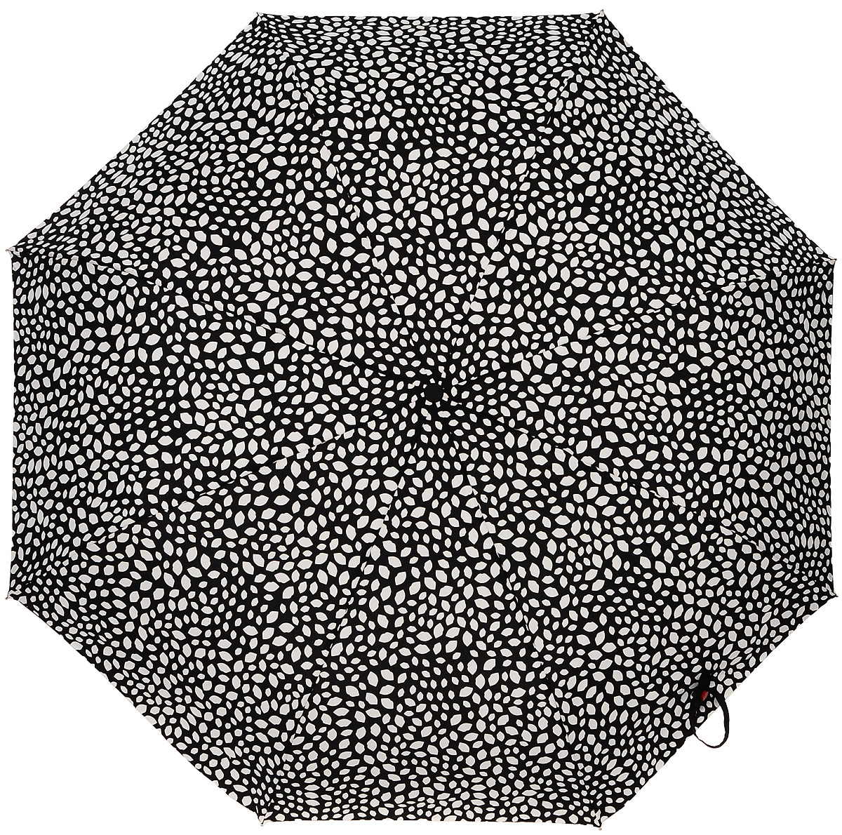Зонт женский Lulu Guinness Superlite, механический, 3 сложения, цвет: черный, белый. L781-3149L781-3149 WaterReactiveLips Зонт женский Lulu Guinness Superlite, механический, 3 сложения, цвет: черный, белый. L781-3149L781-3149 WaterReactiveLipsСтильный механический зонт Lulu Guinness Superlite в 3 сложения даже в ненастную погоду позволит вам оставаться элегантной. Облегченный каркас зонта выполнен из 8 спиц из фибергласса и алюминия, стержень также изготовлен из алюминия, удобная рукоятка - из пластика. Купол зонта выполнен из прочного полиэстера. В закрытом виде застегивается хлястиком на кнопке. Яркий оригинальный принт в виде изображения губ поднимет настроение в дождливый день. Зонт механического сложения: купол открывается и закрывается вручную до характерного щелчка. На рукоятке для удобства есть небольшой шнурок, позволяющий надеть зонт на руку тогда, когда это будет необходимо. К зонту прилагается чехол с небольшой нашивкой с названием бренда. Такой зонт компактно располагается в кармане, сумочке, дверке автомобиля.