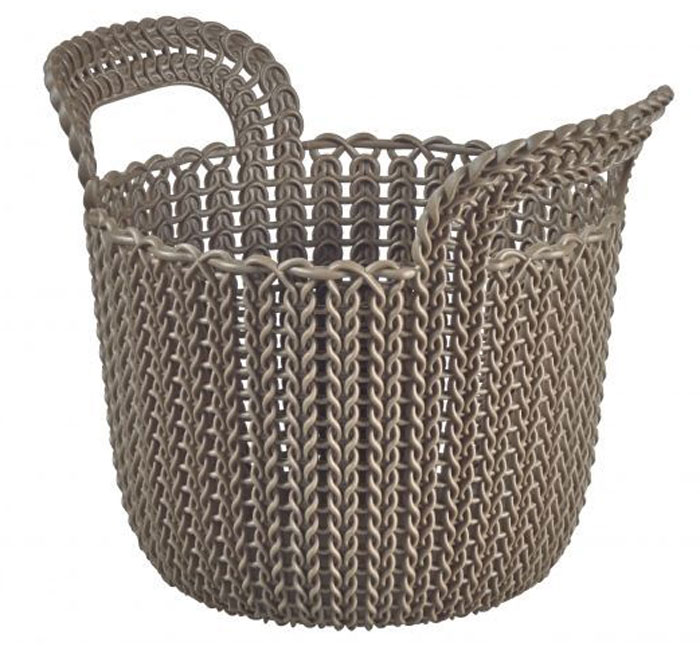 Корзина универсальная Curver Knit, круглая, цвет: темно-коричневый, 3 л03671-X59-00 Корзина универсальная Curver Knit, круглая, цвет: темно-коричневый, 3 л03671-X59-00Универсальная корзина Curver Knit изготовлена из высококачественного пластика и дополнена перфорированными стенками и дном под плетение. Для дополнительного удобства корзина имеет удобные ручки. Такая корзина непременно пригодится в быту, в ней можно хранить кухонные принадлежности, специи, аксессуары для ванной и другие бытовые предметы. Размер корзины: 19 х 19 х 23 см.