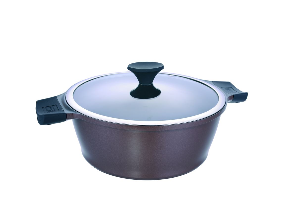 Кастрюля Gipfel Snake, с крышкой, с антипригарным покрытием, 6,8 л2359 Кастрюля Gipfel Snake, с крышкой, с антипригарным покрытием, 6,8 л2359Посуда Gipfel изготовлена только из качественных, экологически чистых материалов. Также уделяется особое внимание дизайну продукции, способному удовлетворять вкусы даже самых взыскательных покупателей. Сталь 8/10, из которой изготавливается посуда и аксессуары Gipfel, является уникальной. Она отличается высокими эксплуатационными характеристиками и крайне устойчива к физическим воздействиям. Сложно найти более подходящий для создания качественной кухонной посуды материал. Отличительной чертой металлической посуды, выполненной из подобной стали, является характерный сероватый оттенок поверхности и особый блеск. Преимущественной особенностью технологии является многослойное дно посуды, которое распределяет тепло по всей поверхности и позволяет сократить время приготовления пищи. Следует также отметить, что в посуде Gipfel можно готовить без воды и соли. Это позволяет приготовить более здоровую пищу.