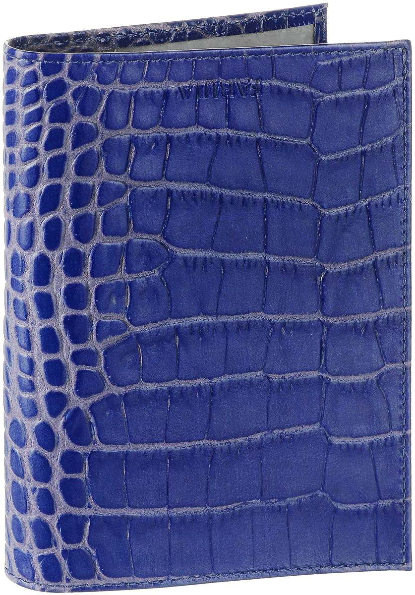 Обложка для паспорта Fabula Croco Nile, цвет: ультрамарин. O.1/1.KRO.1/1.KR. ультрамарин Обложка для паспорта Fabula Croco Nile, цвет: ультрамарин. O.1/1.KRO.1/1.KR. ультрамаринСтильная обложка для паспорта Fabula Croco Nile выполнена из натуральной кожи. Модель оформлена фактурным тиснением под кожу крокодила и дополнена горизонтальным тиснением в виде надписи Passport. На внутреннем развороте два кармана из прозрачного пластика. Изделие упаковано в фирменную коробку. Модная обложка для паспорта не только поможет сохранить внешний вид вашего документа и защитить его от повреждений, но и станет стильным аксессуаром, который отлично впишется в ваш образ.