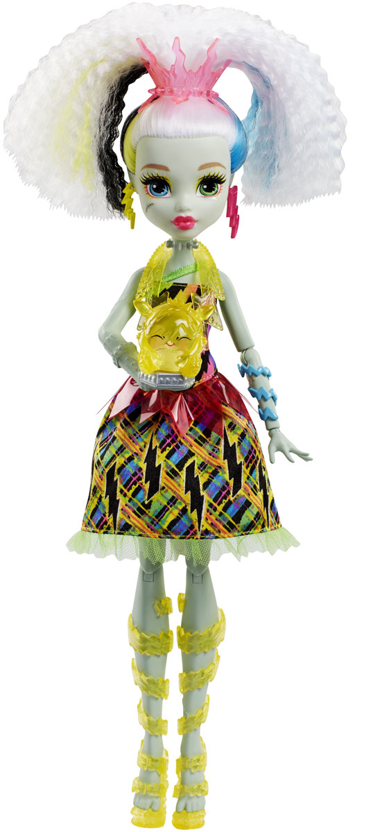 Monster High Кукла Фрэнки Штейн Под напряжениемDVH72 Monster High Кукла Фрэнки Штейн Под напряжениемDVH72Переживайте любимые моменты из мультфильма Monster High Под напряжением снова и снова! Фрэнки Штейн несет заряд положительный эмоций. У куклы есть несколько интересных функций, которые она демонстрирует с помощью Знапа, своего питомца из фильма. Когда фигурка Знапа прикасается к кукле Фрэнки Штейн, то она просто светится от счастья. Вы можете увидеть четыре различные свето-музыкальные реакции. Например, ее волосы могут засветиться зеленым, и вы услышите хохот. Или вы можете увидеть разноцветное световое шоу! Это так невероятно, что нужно повторить! Кукла работает от трех батареек типа AG13/LR44 (входят в комплект).