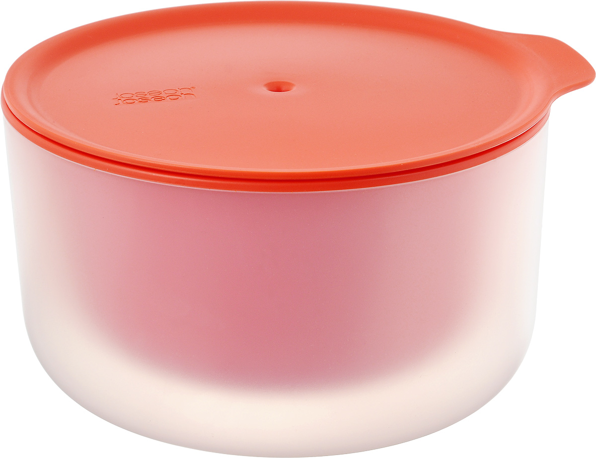 Миска для микроволновой печи Joseph Joseph M-Cuisine, с двойными стенками, цвет: оранжевый, прозрачный, 2 л45009 Миска для микроволновой печи Joseph Joseph M-Cuisine, с двойными стенками, цвет: оранжевый, прозрачный, 2 л45009Емкость Joseph Joseph M-Cuisine идеально подходит для разогрева еды, а также для приготовления блюд с нуля в микроволновой печи. Частая проблема, возникающая при разогреве еды в микроволновой печи, заключается в том, что емкость для приготовления также очень сильно нагревается — порой настолько, что ее даже опасно брать в руки. Данная емкость была специально разработана с целью избавить вас от этой проблемы. Благодаря двойным стенкам внешняя поверхность посуды всегда остается прохладной, что позволяет доставать разогретое блюдо из печи голыми руками, без полотенца или прихватки. Крышка защищает содержимое от протекания и помогают сохранить чистоту. А стильный дизайн позволяет подавать разогретые блюда прямо к столу. Можно мыть в посудомоечной машине. Диаметр миски (по верхнему краю): 21 см. Высота миски (с учетом крышки): 12,5 см.