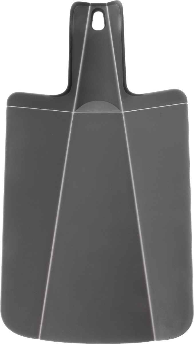 Доска разделочная Joseph Joseph Chop2Pot. Mини, цвет: серый, 17 х 32 см60101 Доска разделочная Joseph Joseph Chop2Pot. Mини, цвет: серый, 17 х 32 см60101Разделочная доска Joseph Joseph Chop2Pot. Mини изготовлена из прочного полипропилена со специальным покрытием, которое предотвращает прилипание пищи и сохраняет ножи острыми. Удобная ручка оснащена прорезиненными вставками, что обеспечивает надежный хват и комфорт во время использования. Благодаря изгибам в определенных местах, доска удобно сворачивается и позволяет аккуратно пересыпать все, что вы нарезали. Всем знакомо, как неудобно ссыпать порезанные овощи в кастрюлю, но с этим приспособлением вы одним движением превратите разделочную доску в удобный совок, и все попадет по назначению. Можно мыть в посудомоечной машине.