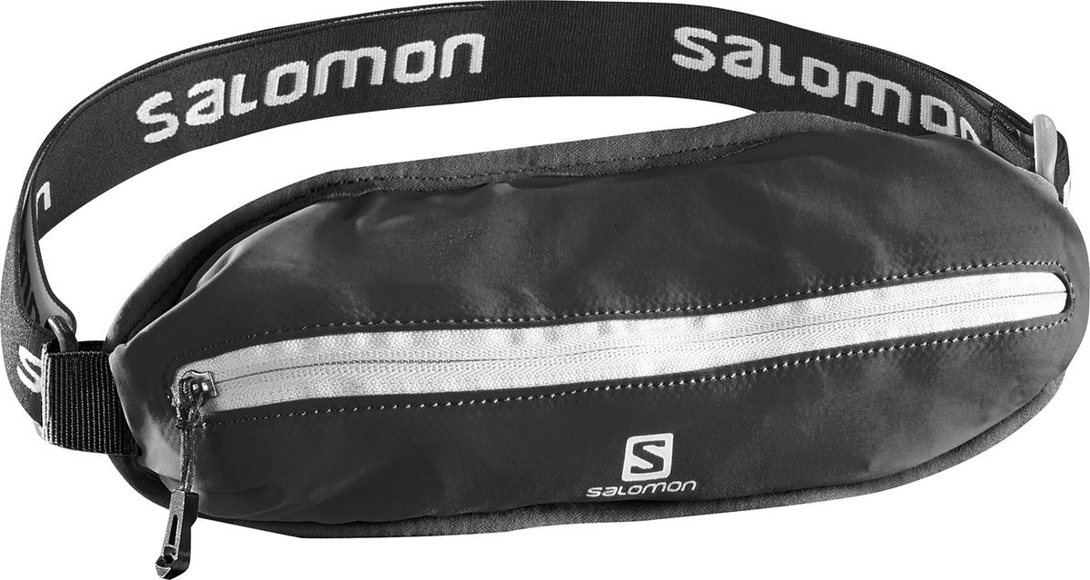Сумка поясная Salomon Agile Single Belt, цвет: черныйL38255100 Сумка поясная Salomon Agile Single Belt, цвет: черныйL38255100Сумка поясная Salomon Agile Single Belt изготовлена из качественного полиамида. У сумки один передний карман на застежке-молнии. Суперэластичный пояс не смещается даже при беге и прыжках. Пояс отлично тянется, обеспечивая максимальный комфорт при беге.