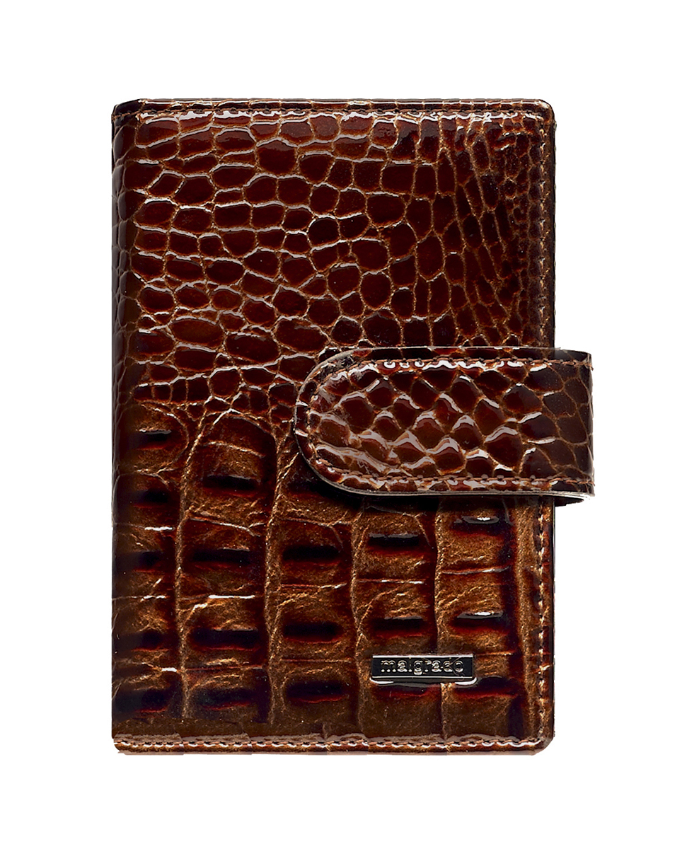 Визитница Malgrado, цвет: кофе. 42003-6542003-65 Визитница Malgrado, цвет: кофе. 42003-6542003-65Стильная визитница Malgrado с веерным открытием изготовлена из натуральной кожи с тиснением под крокодила. Внутри содержит прозрачный вкладыш с двадцатью отделениями для кредитных и дисконтных карт. На боковых стенках имеются два дополнительных отделения для пропуска и карт. Закрывается визитница на клапан, на одну из двух кнопок. Такая визитница станет замечательным подарком человеку, ценящему качественные и практичные вещи.