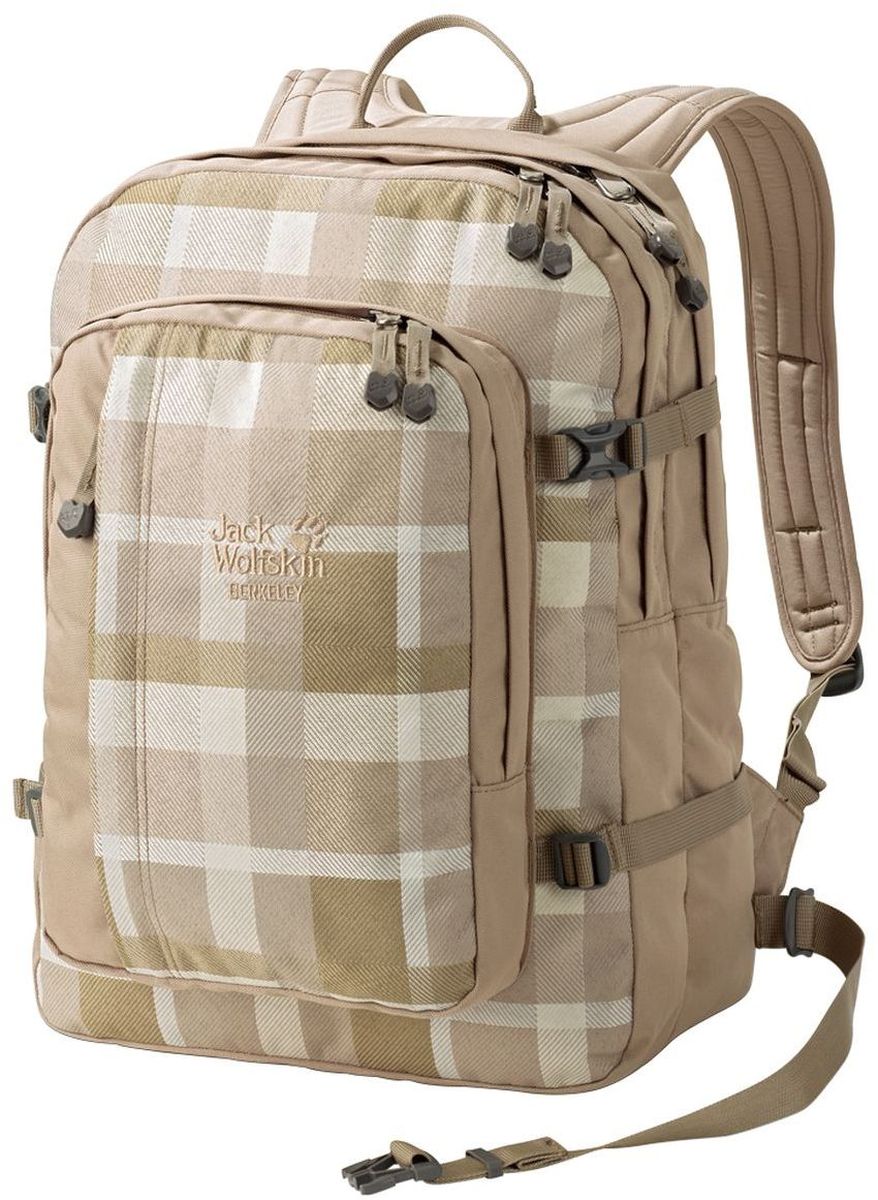 Рюкзак Jack Wolfskin Berkeley, цвет: бежевый. 25300-795125300-7951 Рюкзак Jack Wolfskin Berkeley, цвет: бежевый. 25300-795125300-7951Практичный рюкзак Jack Wolfskin Berkeley S, в который запросто влезут все вещи, необходимые для тренировки. Два просторных, легко доступных основных отделения, большой внешний карман, карабин. Дополнительный отсек позволит сложить все мелкие предметы. Отделение-органайзер. Лямки достаточно широкие, что уменьшает давление на кожу. А также смягчающие подушки на плечевых ремнях для оптимального распределения веса между плечами и частью спины ниже шеи.
