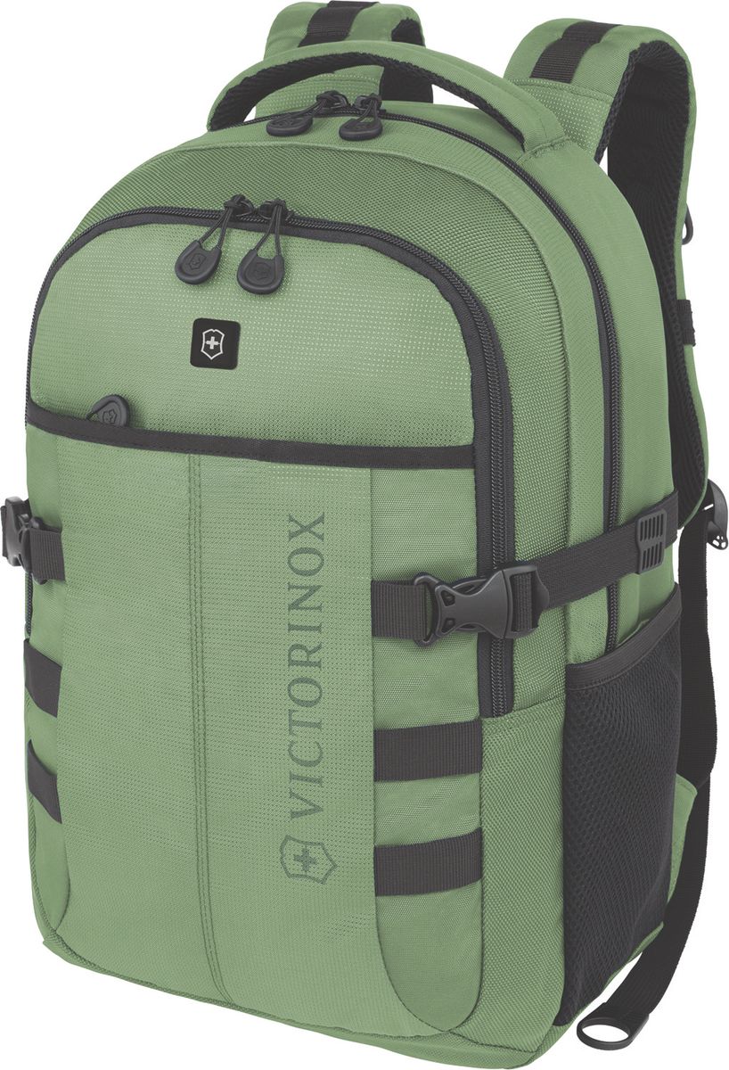 Рюкзак городской Victorinox VX Sport Cadet, цвет: зеленый, 20 л + ПОДАРОК: нож-брелок Escort31105006 Рюкзак городской Victorinox VX Sport Cadet, цвет: зеленый, 20 л + ПОДАРОК: нож-брелок Escort31105006Коллекция VX Sport сочетает в себе культовый дизайн и прочную конструкцию.Основанные на многогранной функциональности,которая присуща оригинальному швейцарскому армейскому ножу,рюкзаки этой коллекции обеспечивают защиту современным технологическим устройствам и многофункциональную организацию вещей таким образом,что вы будете готовы к любой ситуации. VICTORINOX арт. 31105006 РЮКЗАК ДЛЯ НОУТБУКА ДИАГОНАЛЬЮ 16 / 41 СМ С КАРМАНОМ ДЛЯ ПЛАНШЕТА / ЭЛЕКТРОННОЙ КНИГИ 33x18x46 см 1 кг 20 л ХАРАКТЕРИСТИКИ И СВОЙСТВА • Мягкое отделение для ноутбука диагональю 16 (41см) с гладкой, устойчивой к механическим повреждениям подкладкой • Мягкий карман для портативного электронного устройства диагональю 10 (25 см) с гладкой, устойчивой к механическим повреждениям подкладкой • Внешняя организационная секция включает в себя карман на молнии по всей длине, карман для хранения электроники, карман для хранения периферийных устройств, сетчатый карман для документов, удостоверяющих личность, кармашек для...